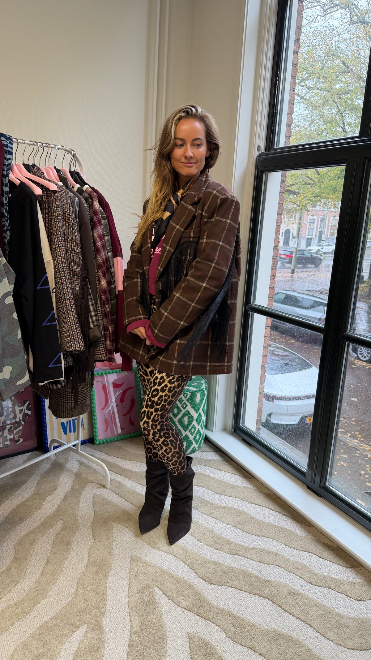 BRUIN GERUITE BLAZER MET FRANJES