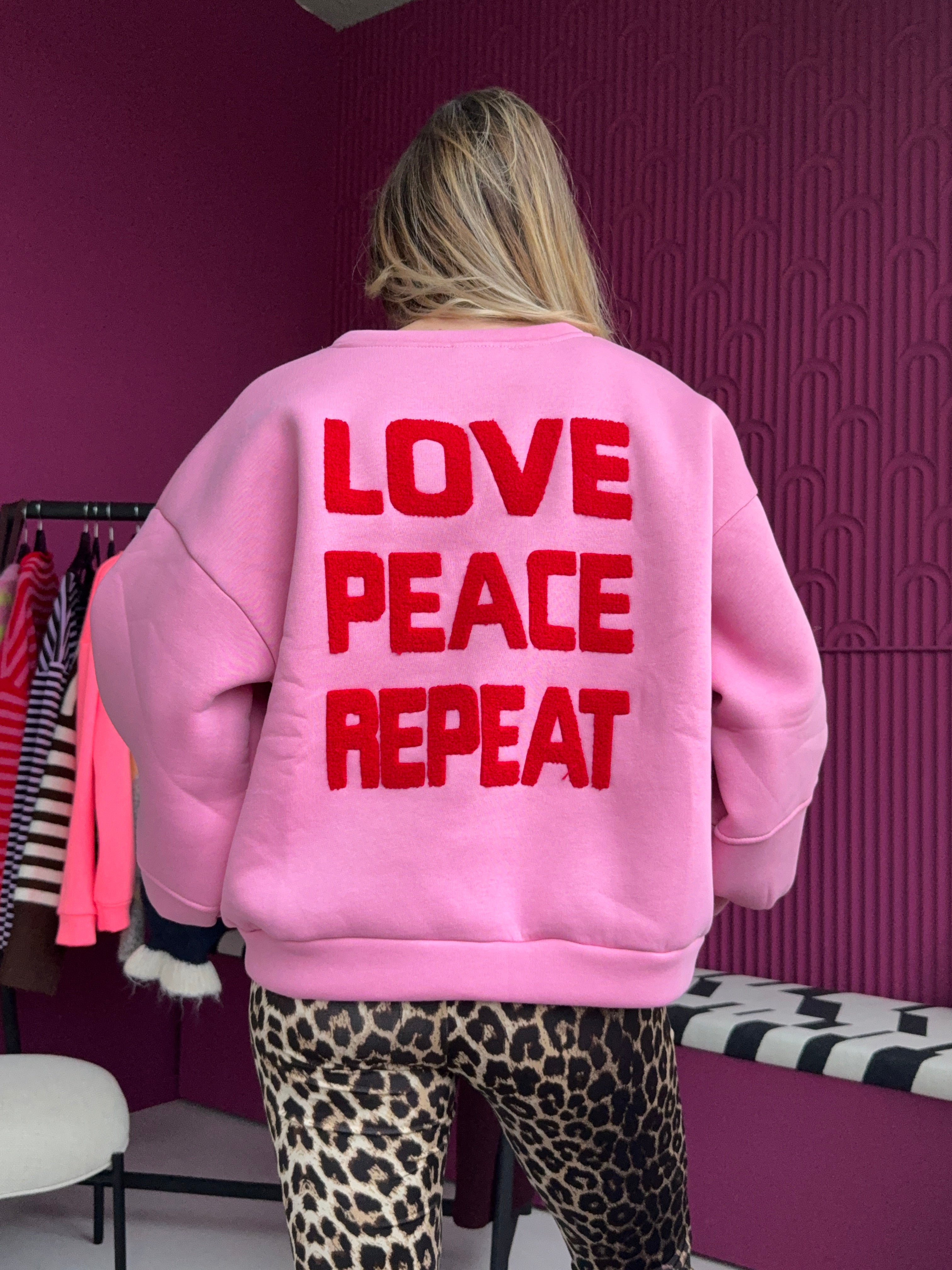 LIEN MUSTHAVE SWEATER LOVE ROZE