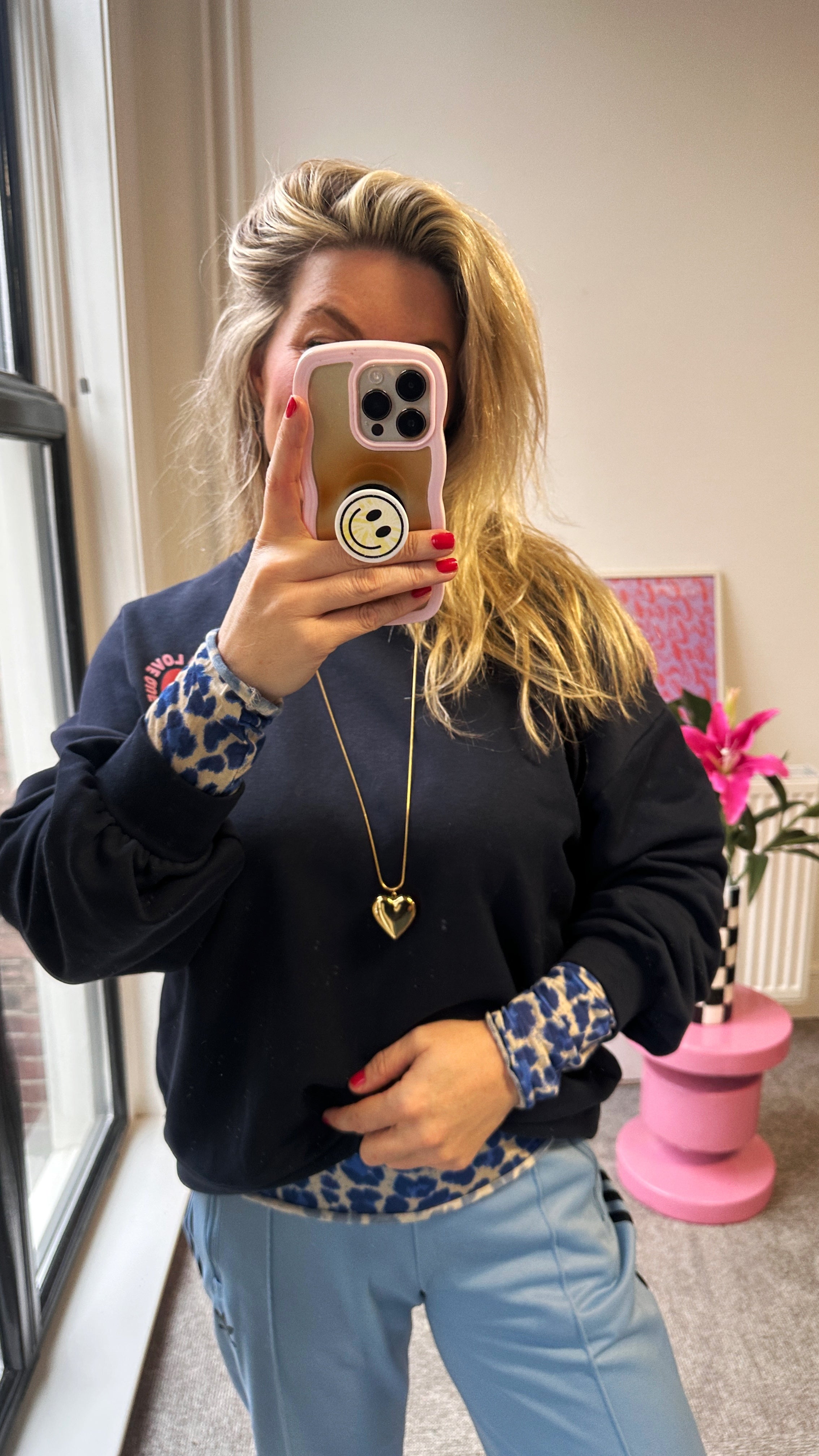 MAE MUSTHAVE SWEATER DONKERBLAUW