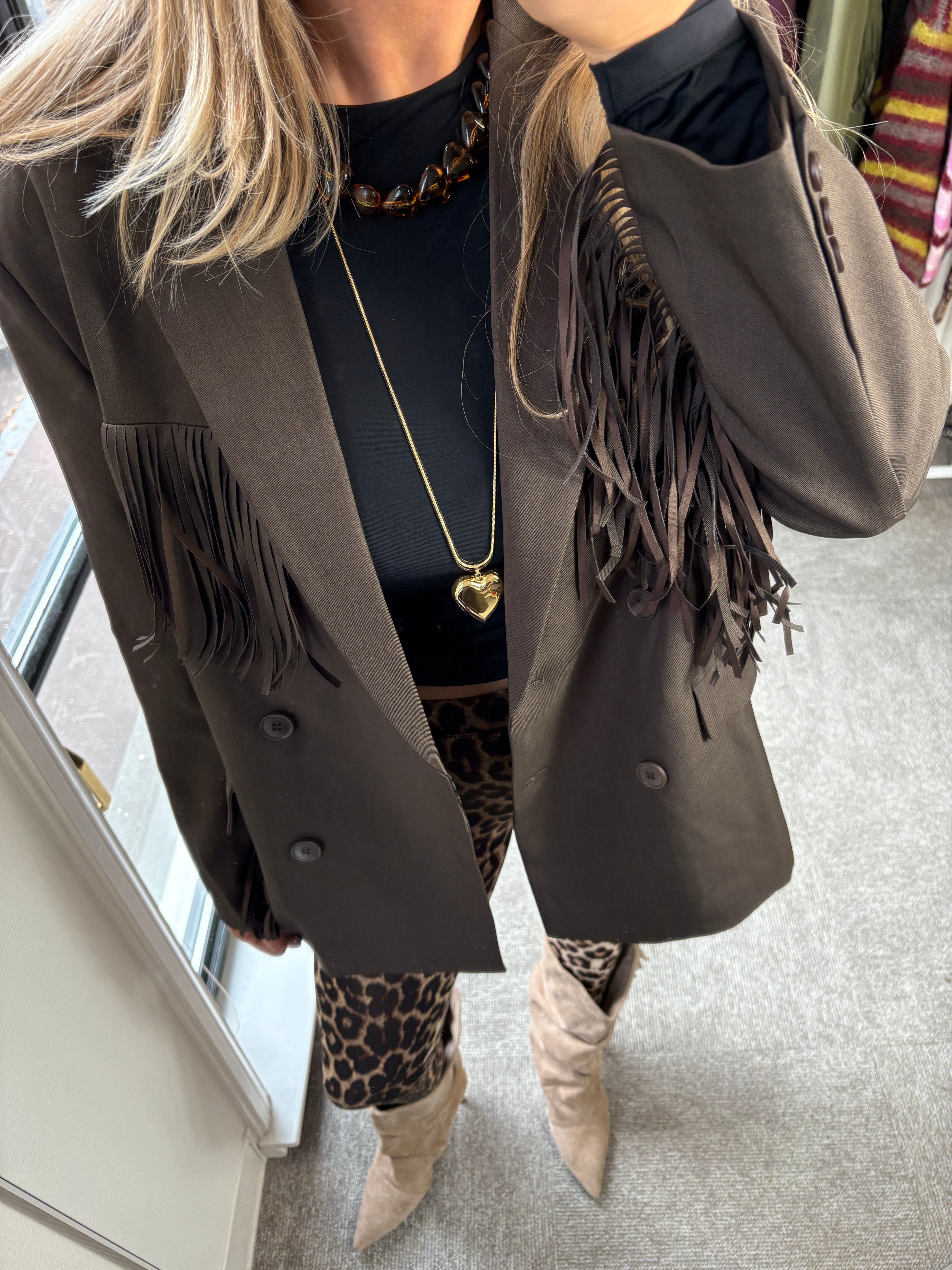 MAUD MUSTHAVE BLAZER CHOCO FRANJES