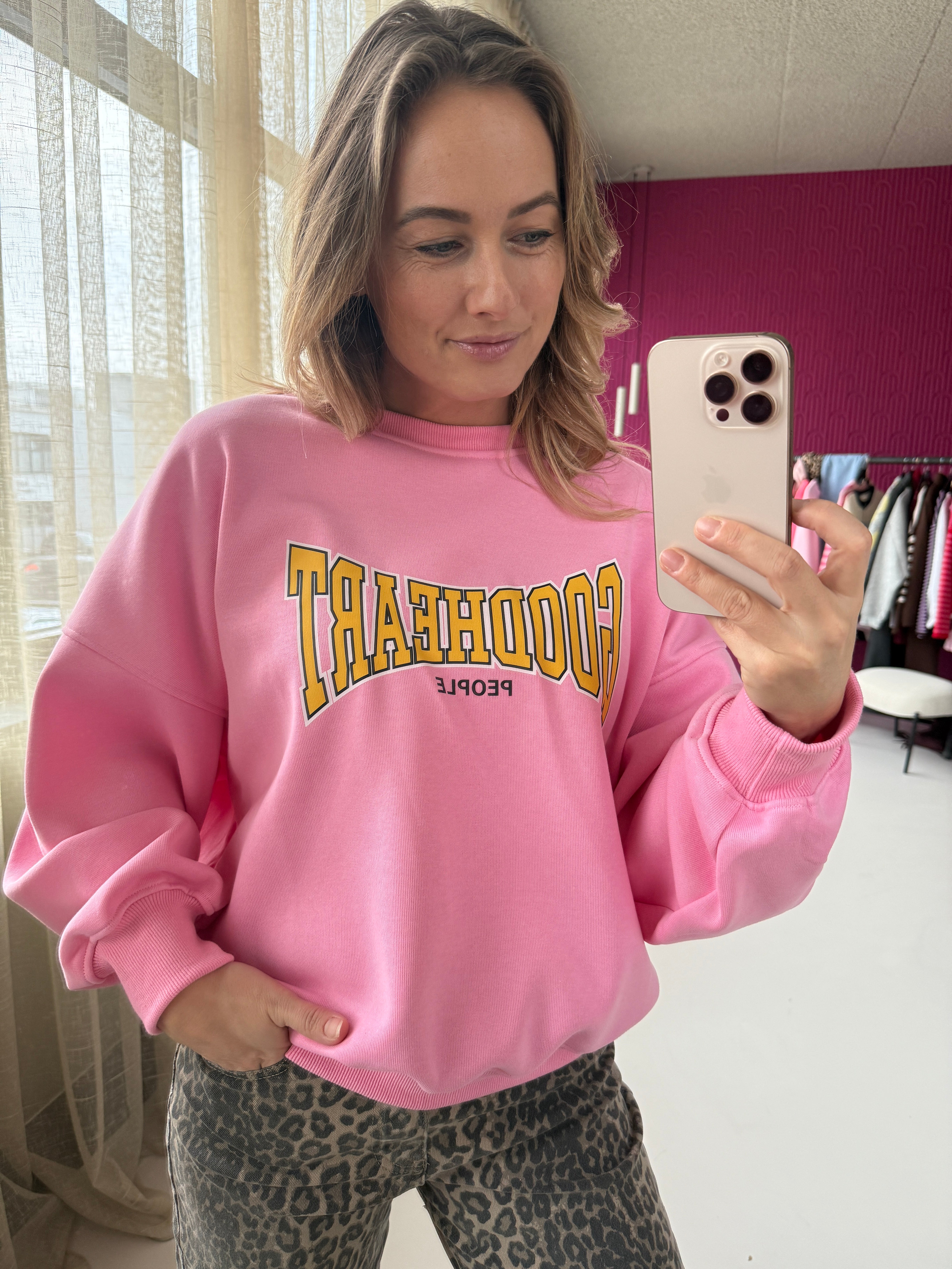 ROZE GOODHEART SWEATER