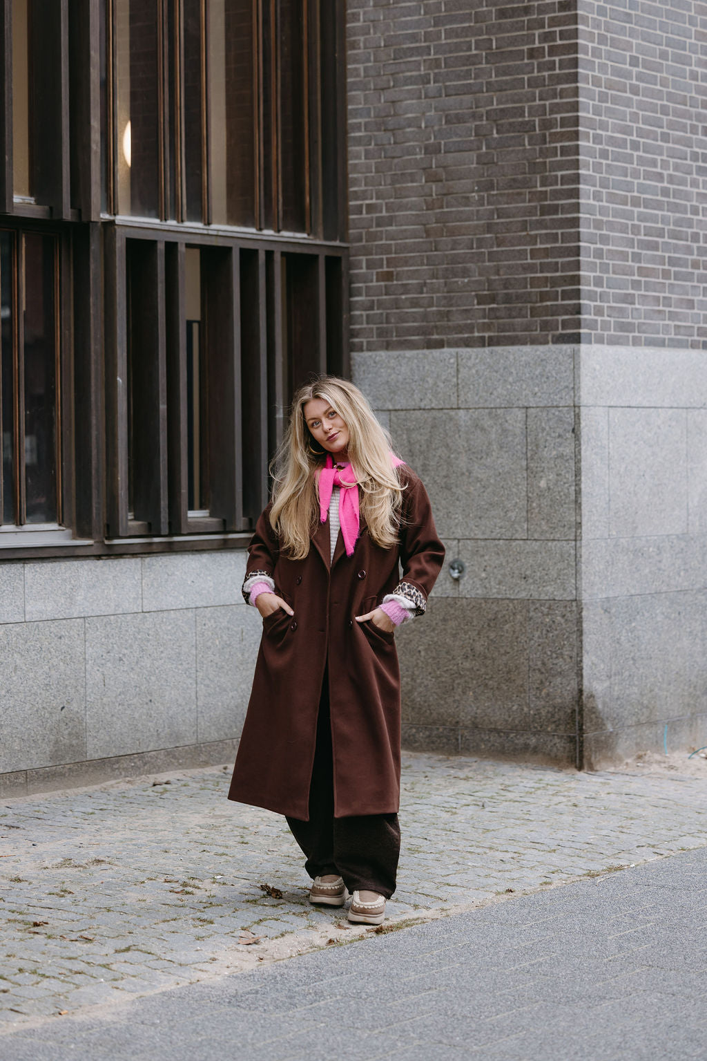 LIZZY MANTEL BRUIN MET PANTER