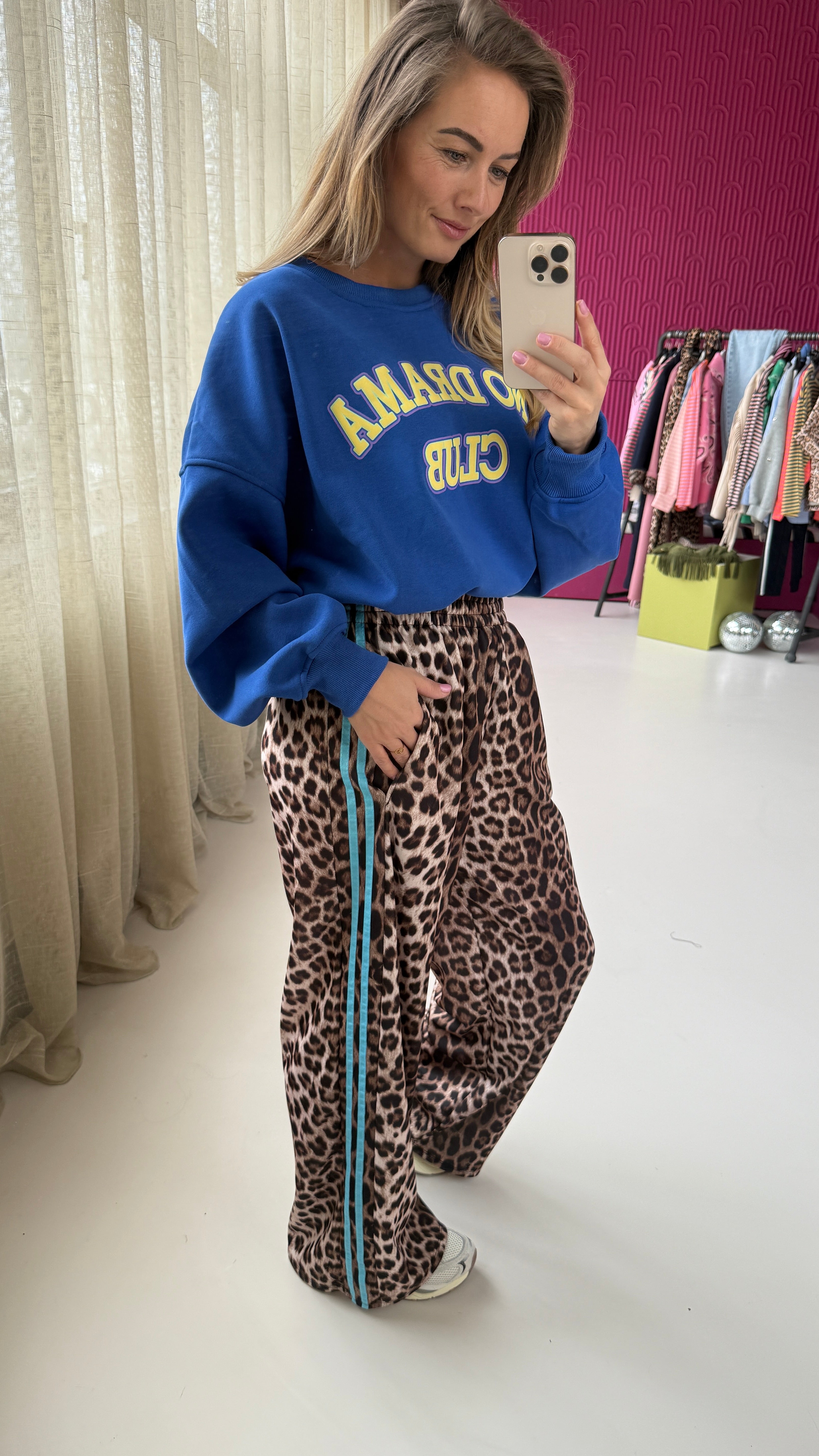 KOBALT BLAUWE SWEATER