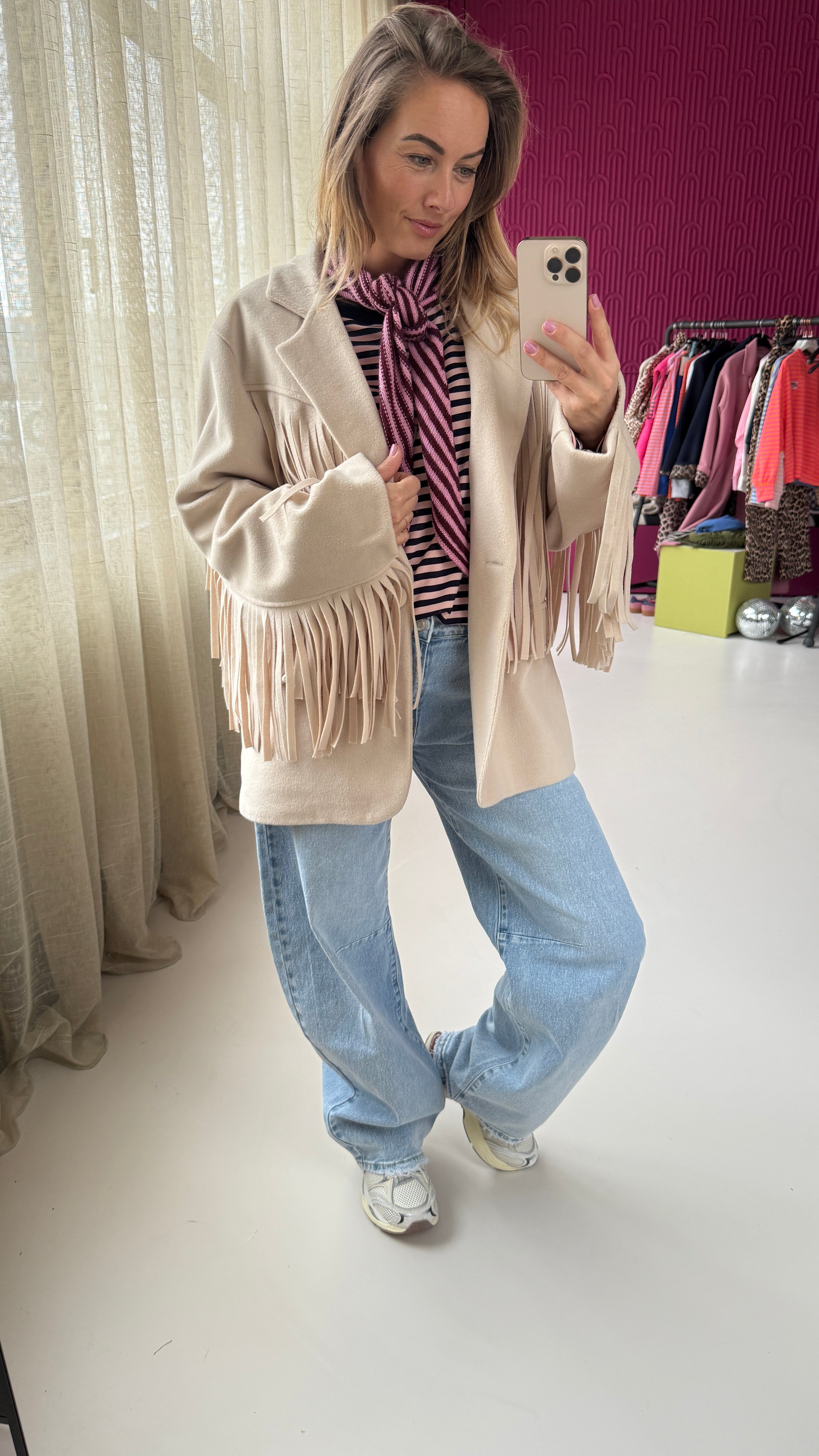 SOFIE LICHTE BARREL JEANS