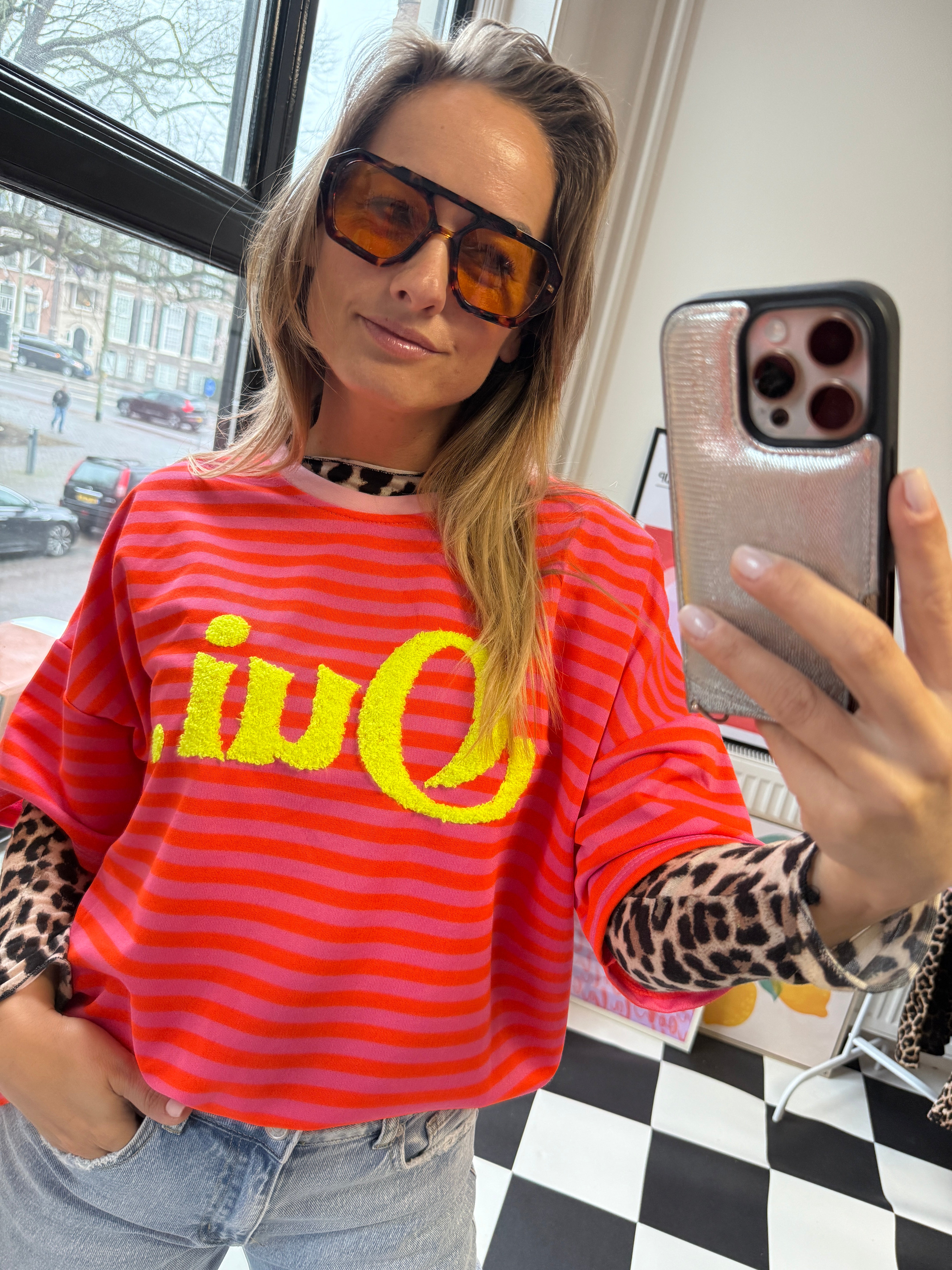 GESTREEPT ROZE/ORANJE T-SHIRT OUI