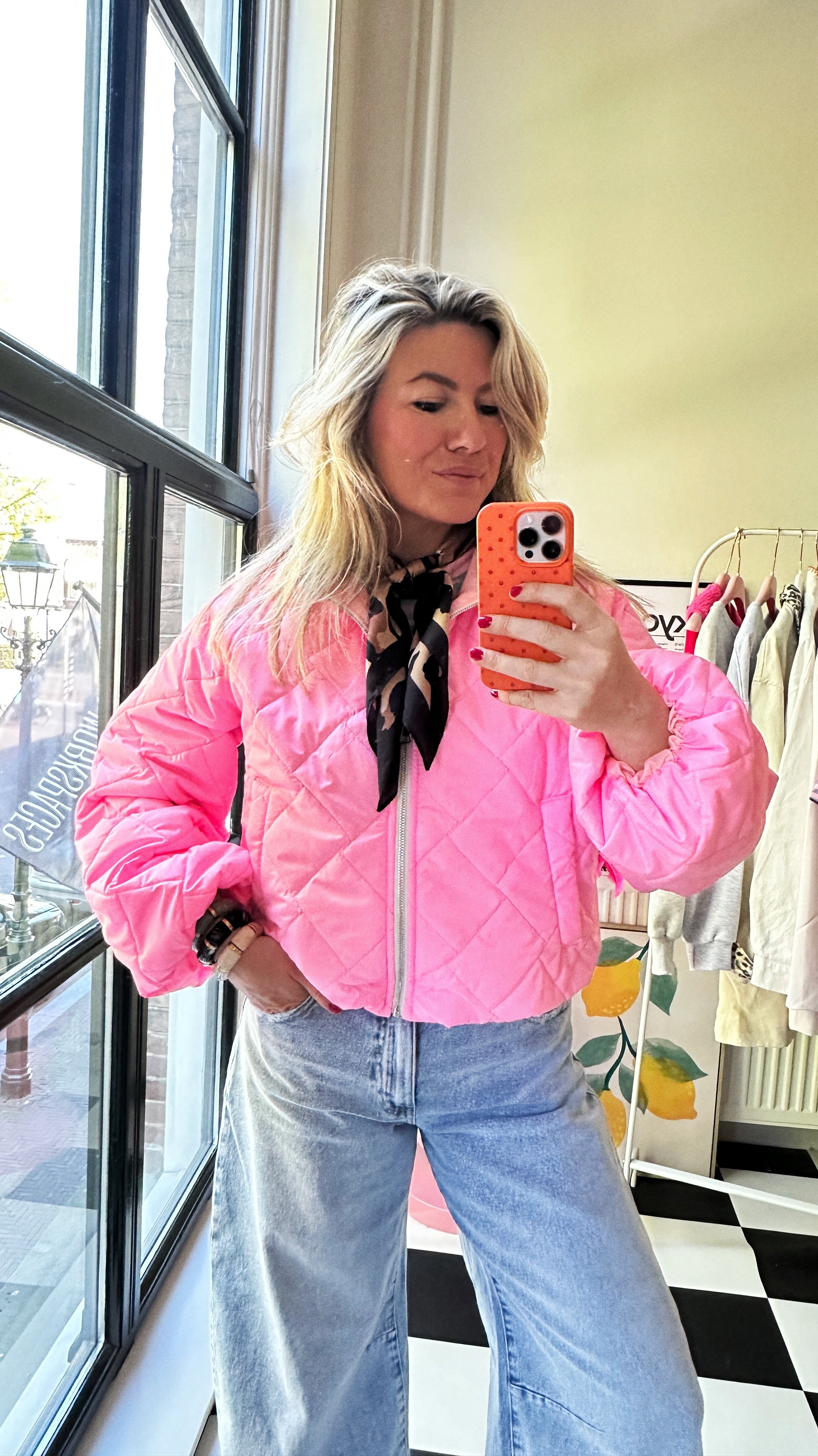 EMMA MUSTHAVE JASJE FELROZE