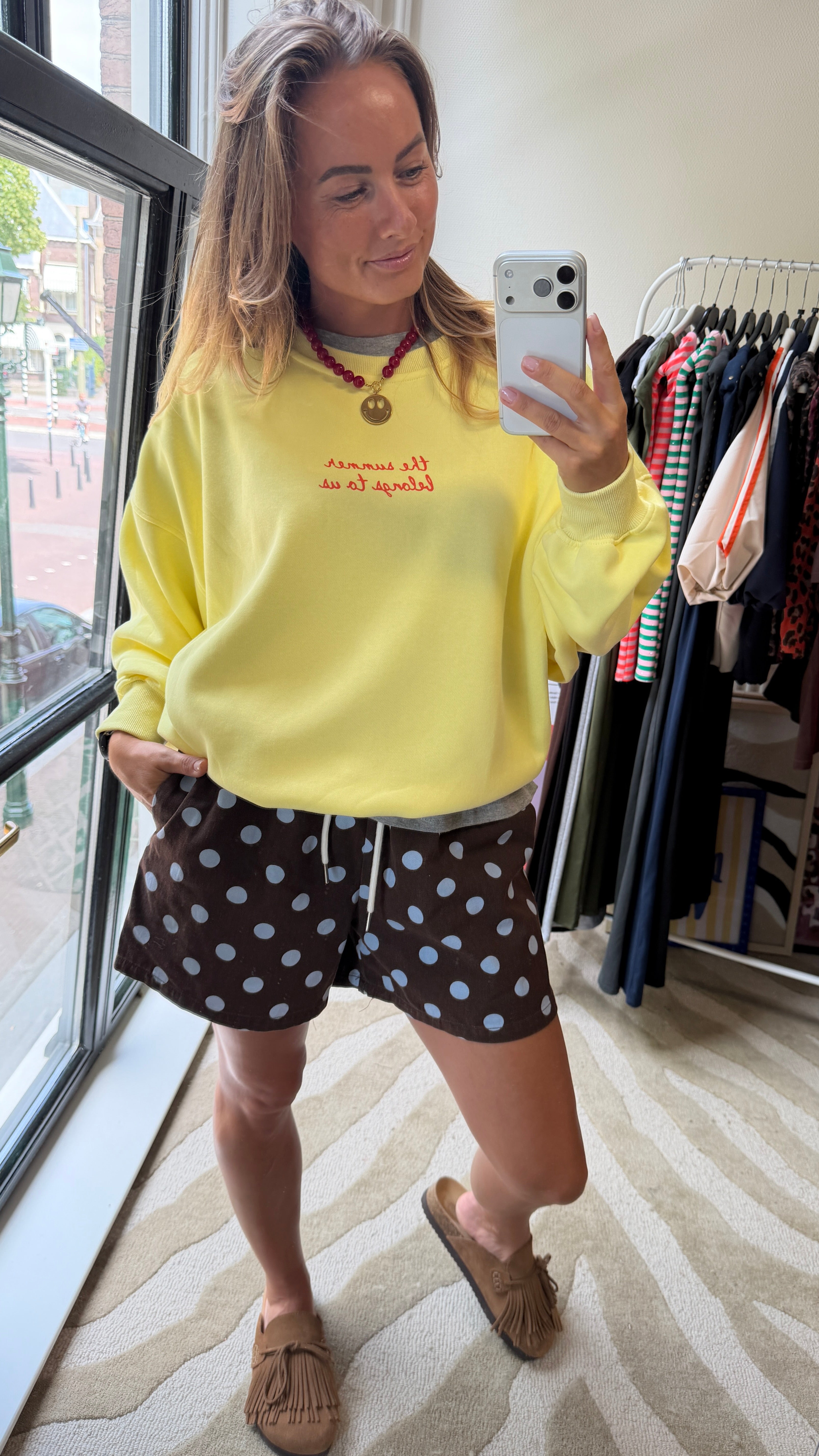 SUMMER VIBES SWEATER BUTTERYELLOW