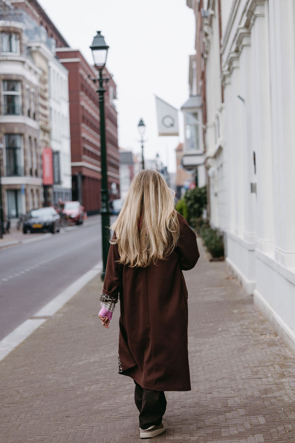 LIZZY MANTEL BRUIN MET PANTER