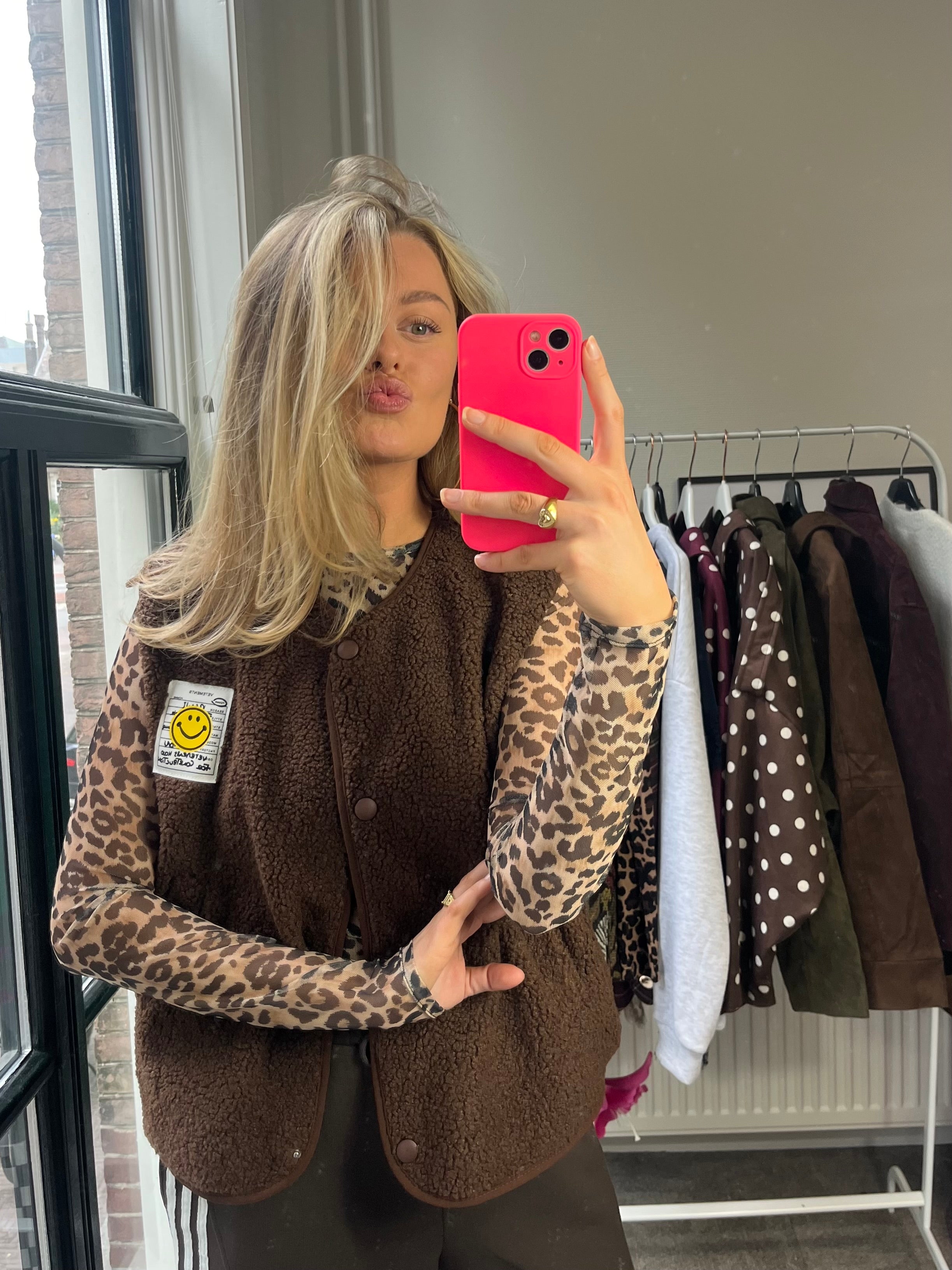 MUSTHAVE TEDDY GILET BRUIN