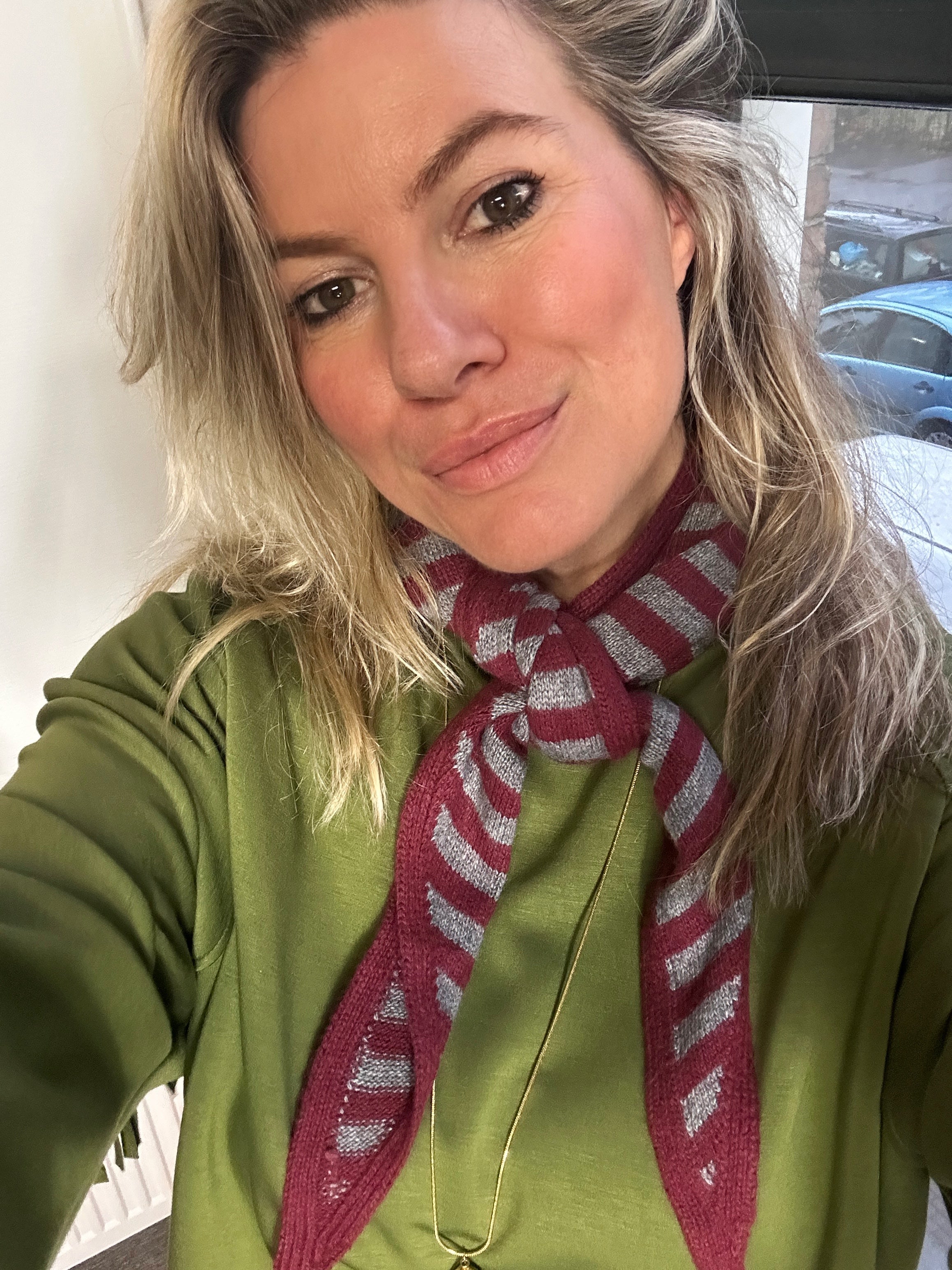 MUSTHAVE SJAALTJE BORDEAUX GRIJS