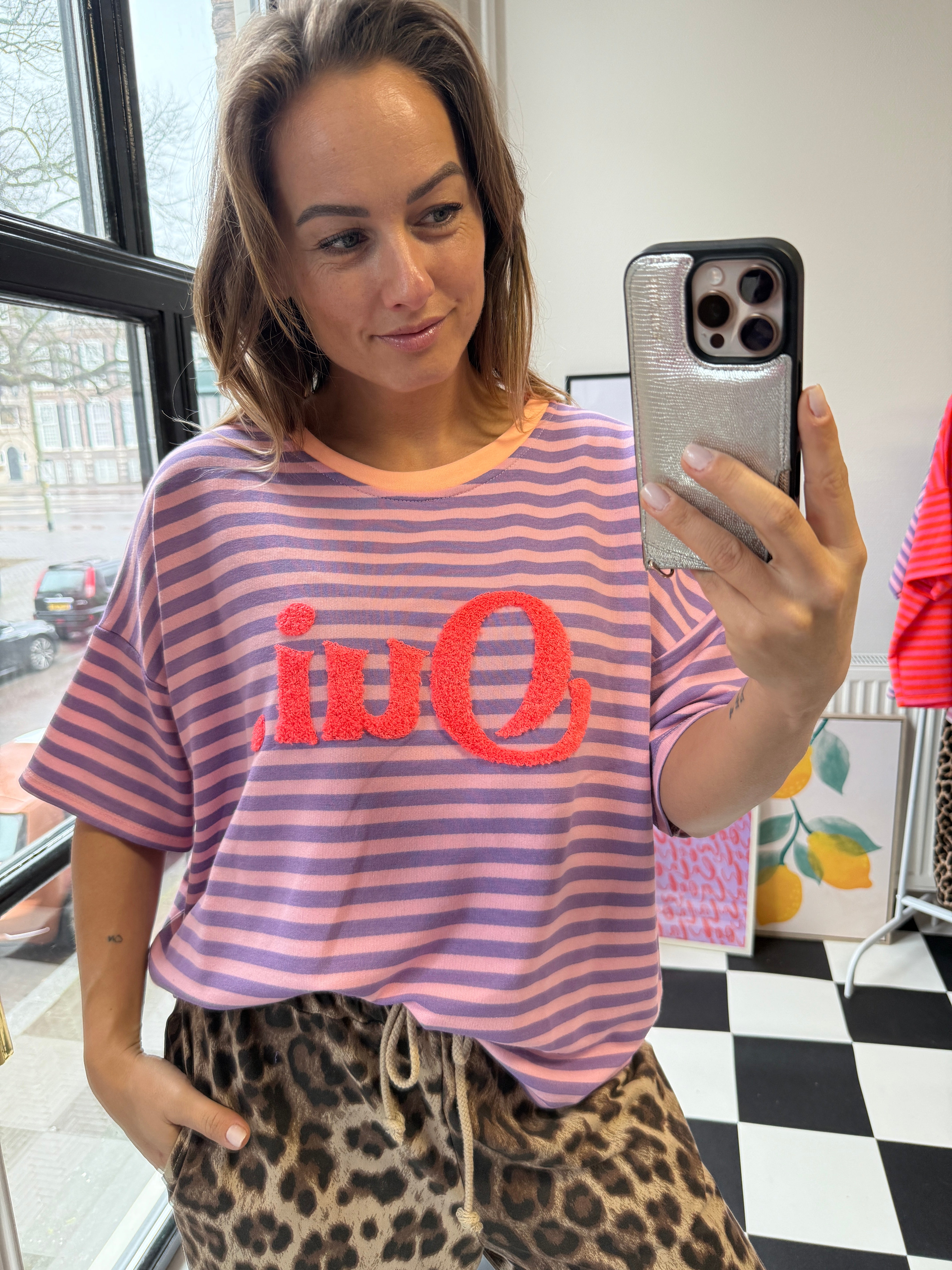 GESTREEPT LILA/ROZE T-SHIRT OUI