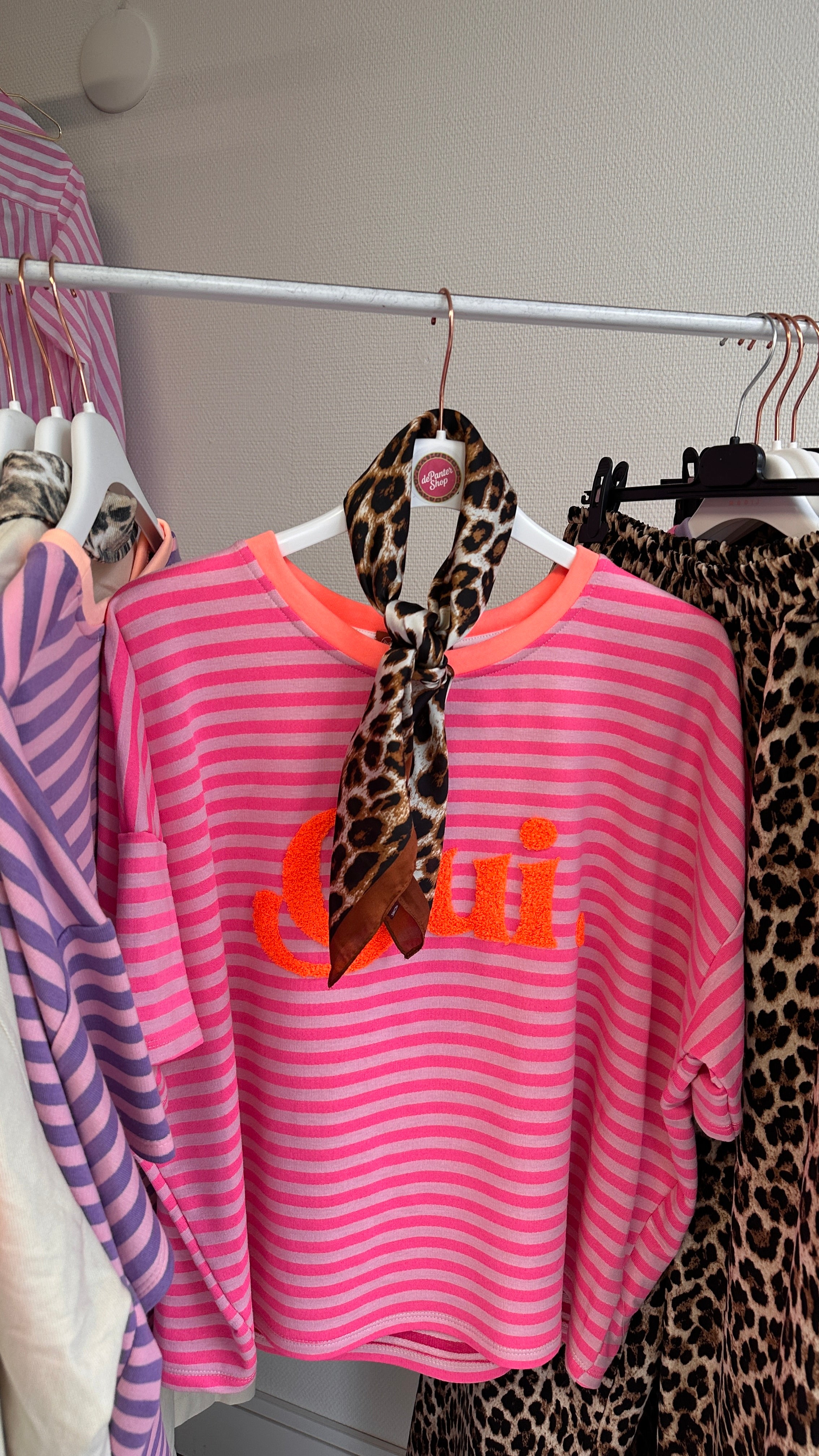 GESTREEPT ROZE/ROZE T-SHIRT OUI