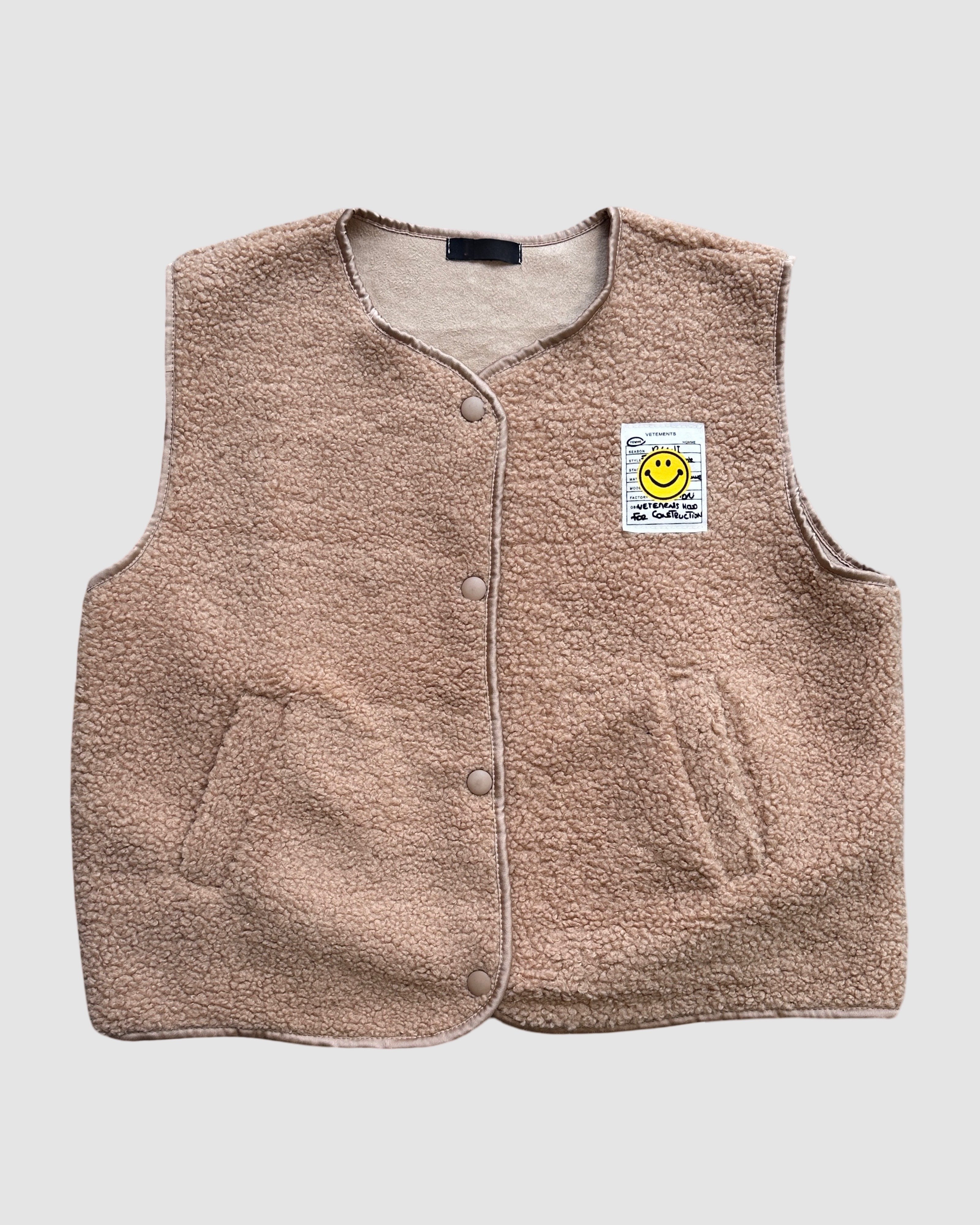 MUSTHAVE TEDDY GILET BEIGE