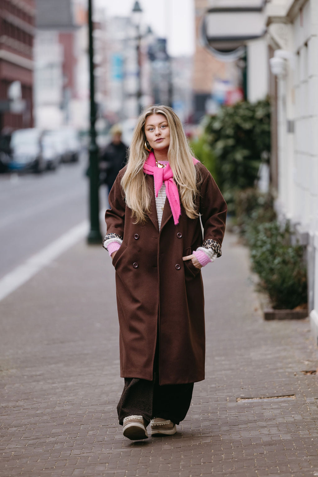 LIZZY MANTEL BRUIN MET PANTER