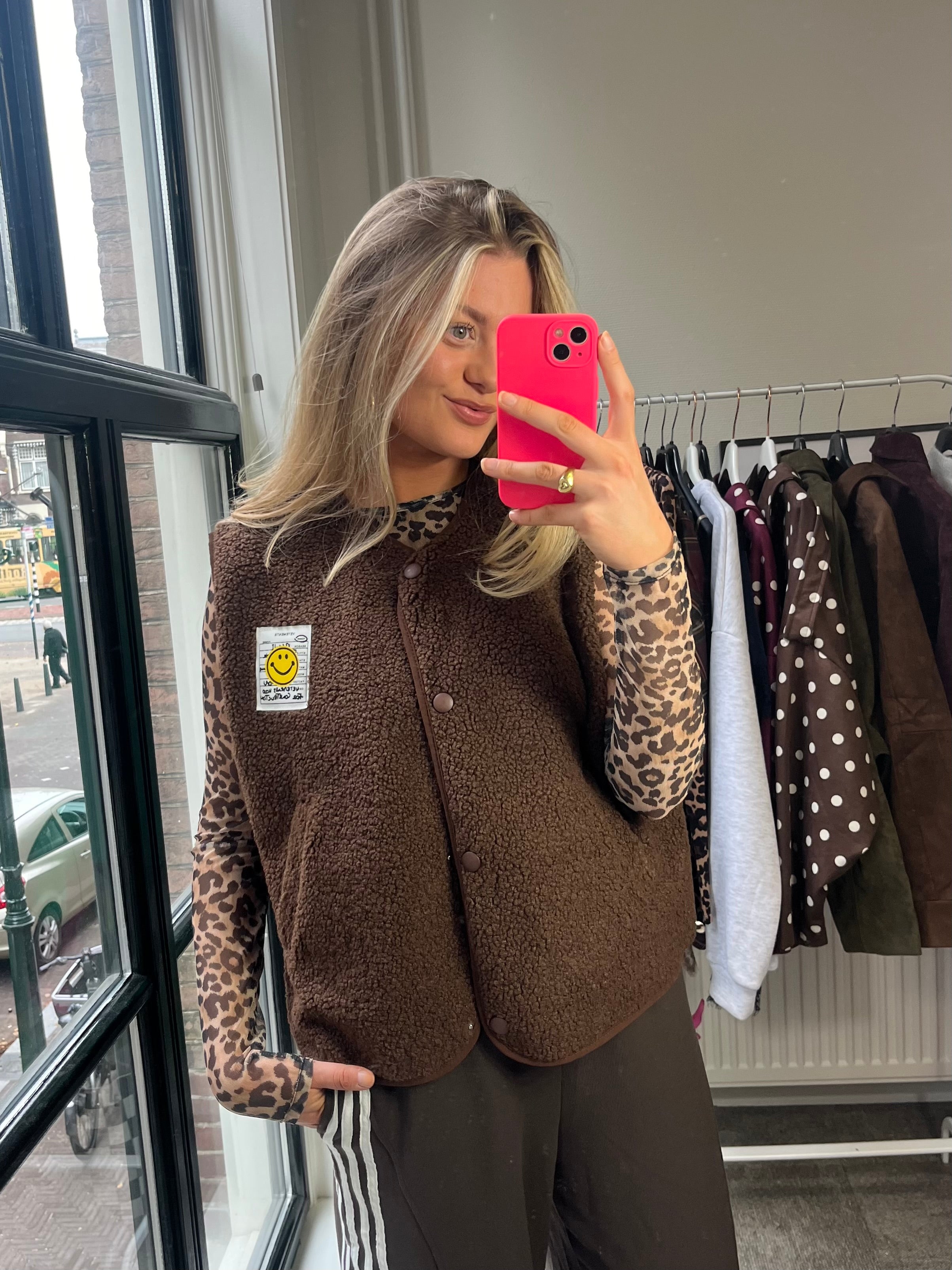 MUSTHAVE TEDDY GILET BRUIN