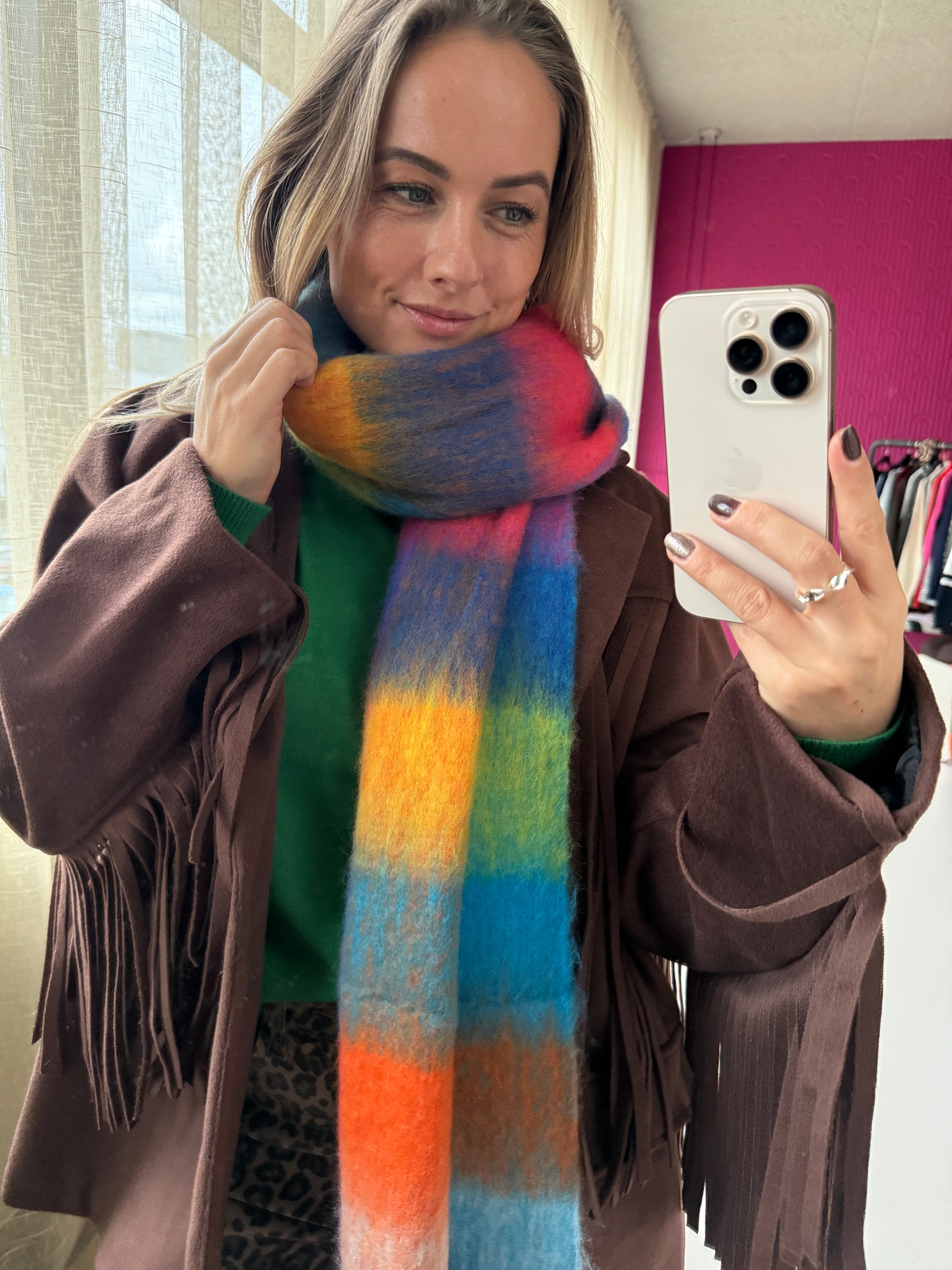 MUSTHAVE GERUITE SJAAL MET BLAUWE TINTEN