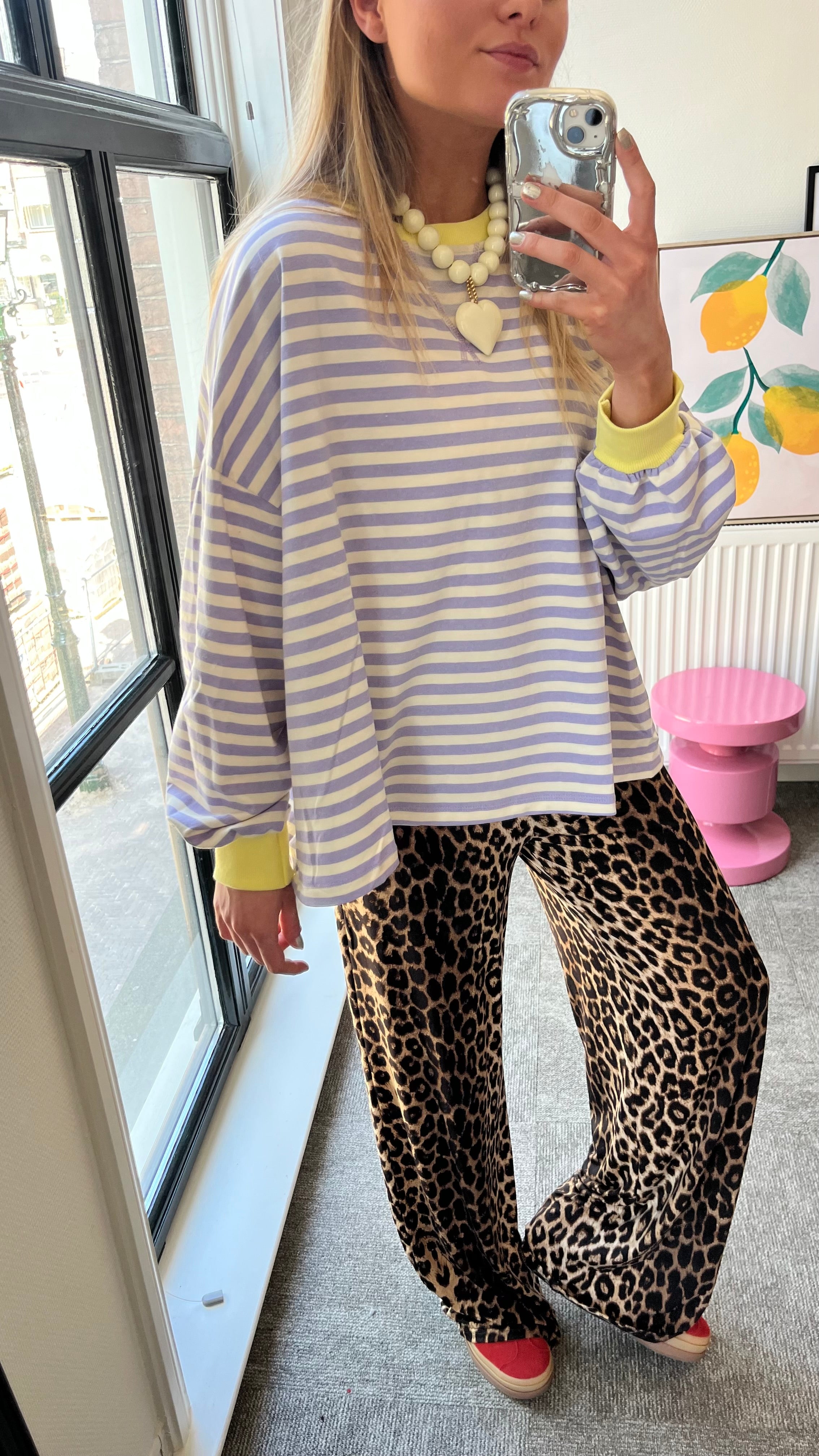 GESTREEPTE MUSTHAVE TRUI | LILA