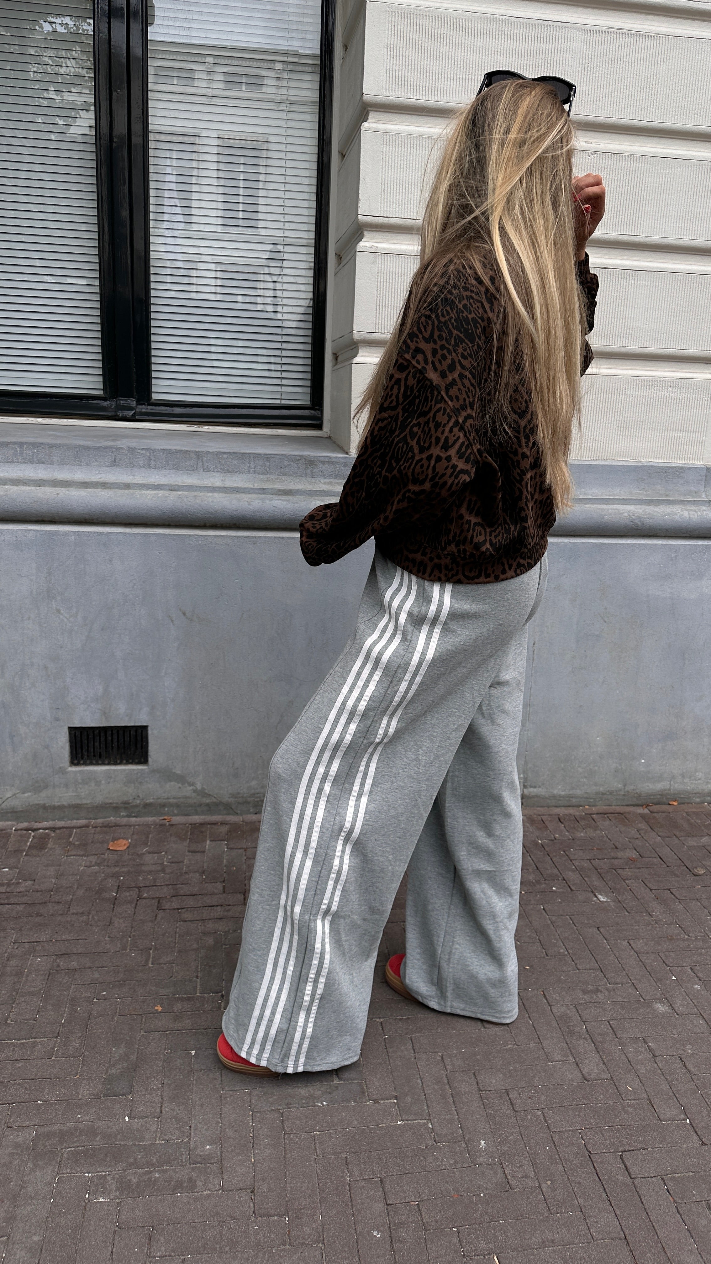GRIJZE JOGGER STRIPES