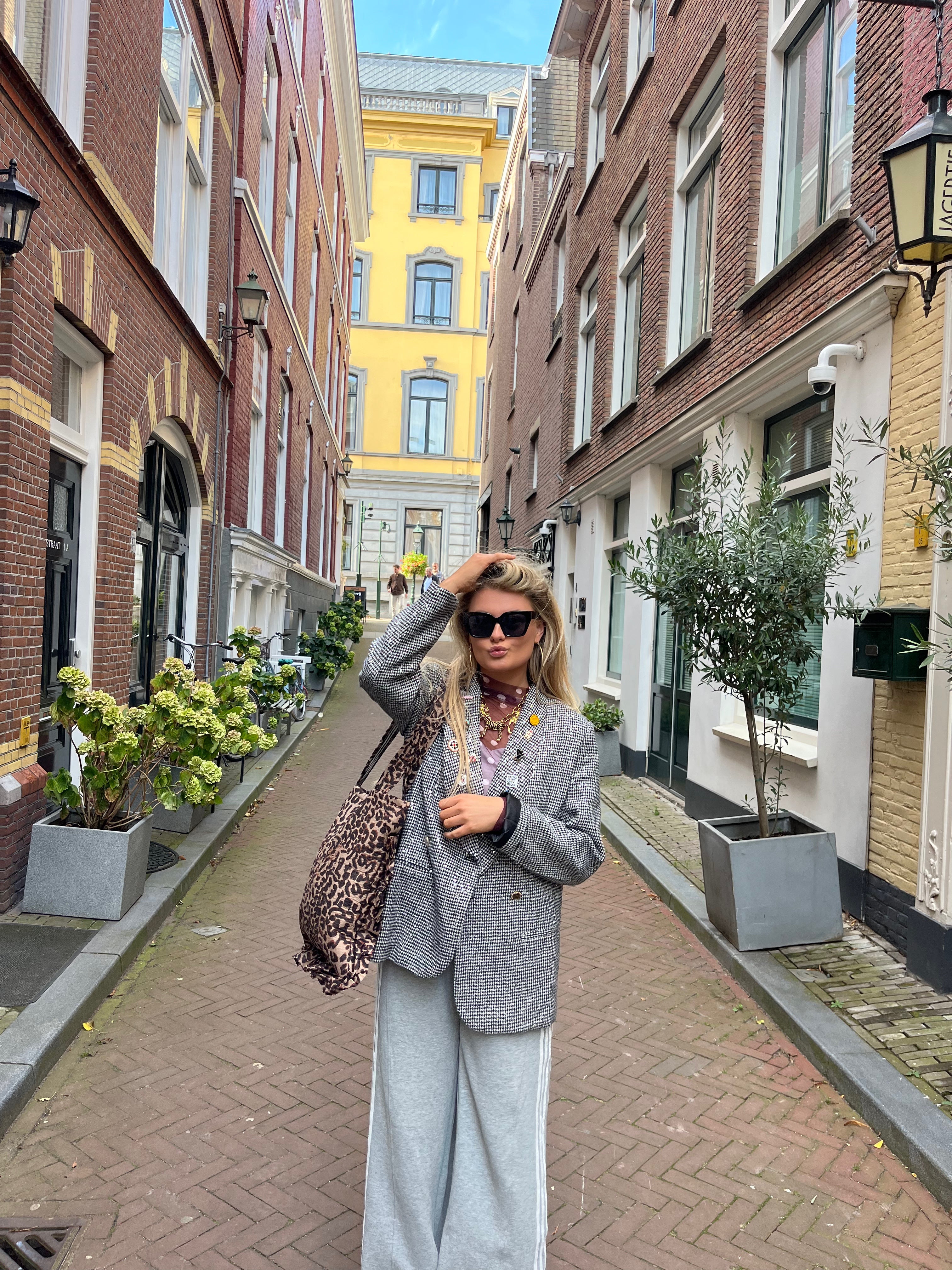 *PRE ORDER* NOLA PAILETTEN BLAZER