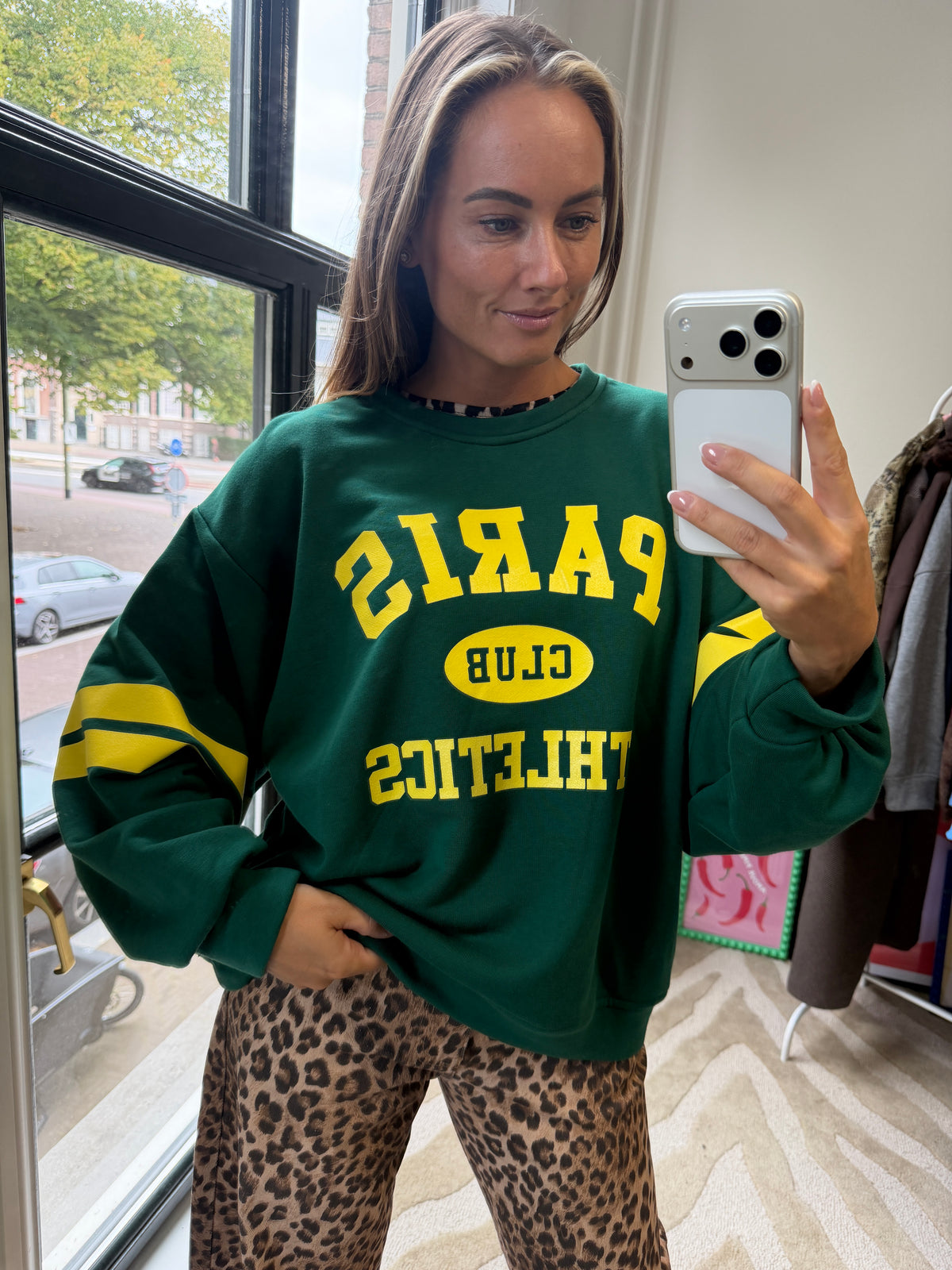 LOUA GROENE PARIS SWEATER