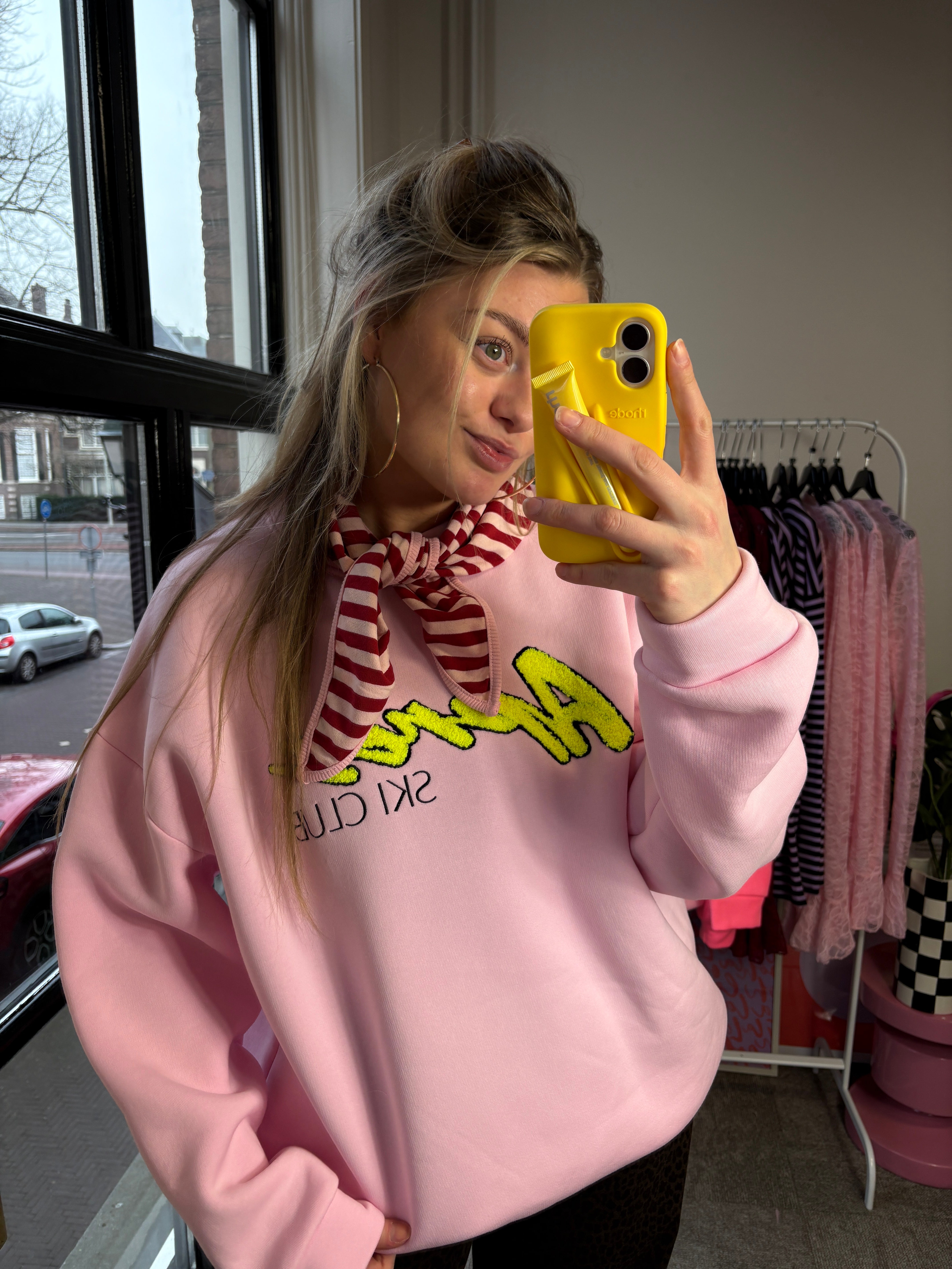 SJAALTJE MET STREPEN