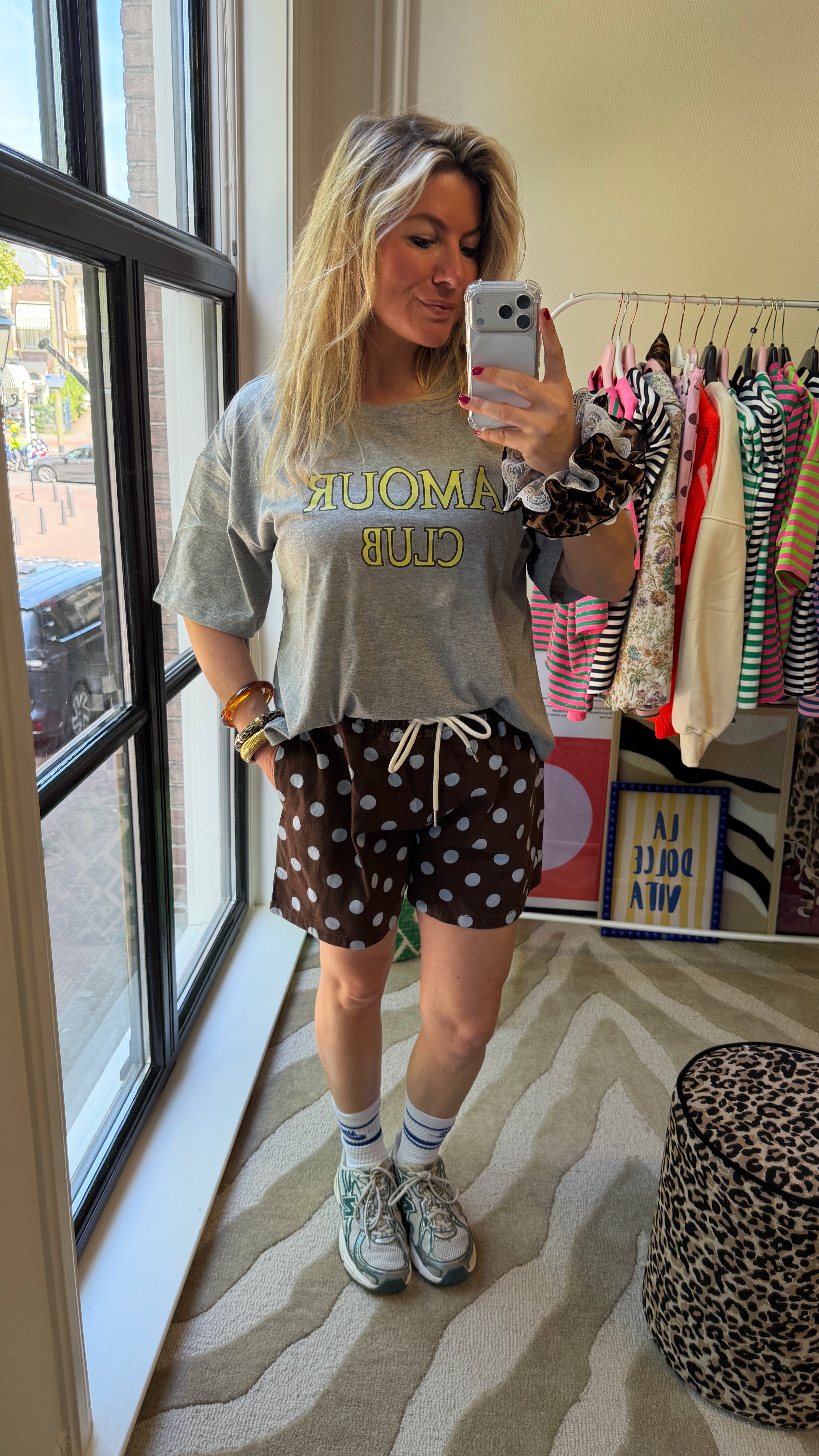 SHIRT GRIJS AMOUR CLUB MET GEEL