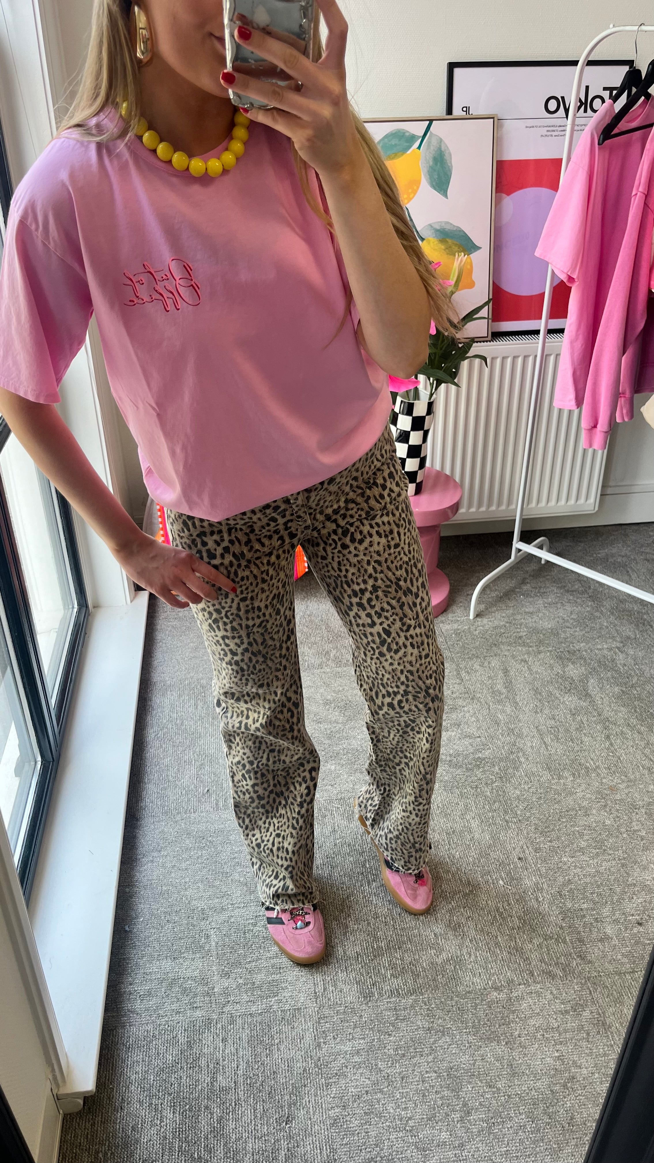 SHIRT ROZE OUT OF OFFICE