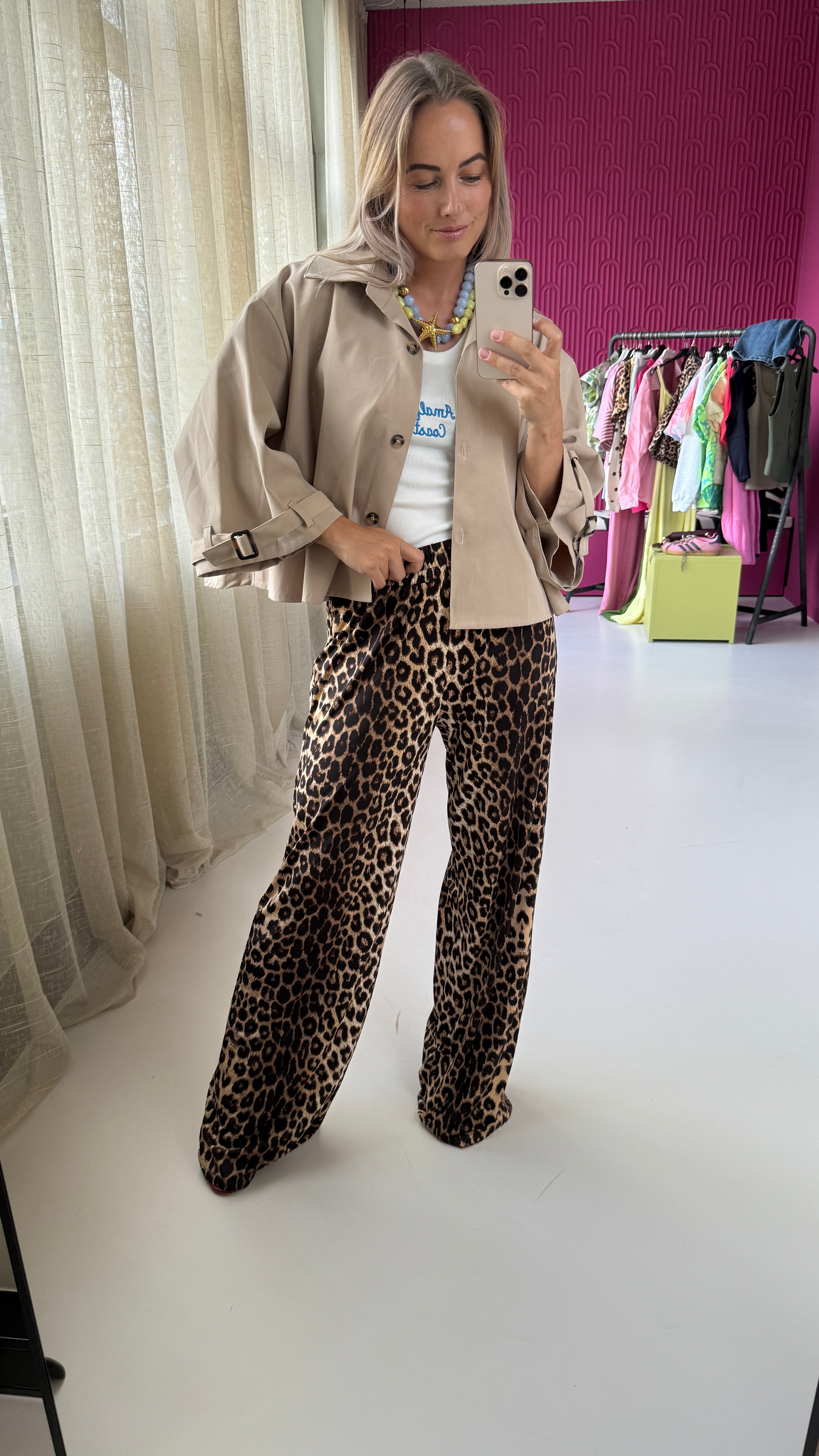BEIGE MUSTHAVE JAS