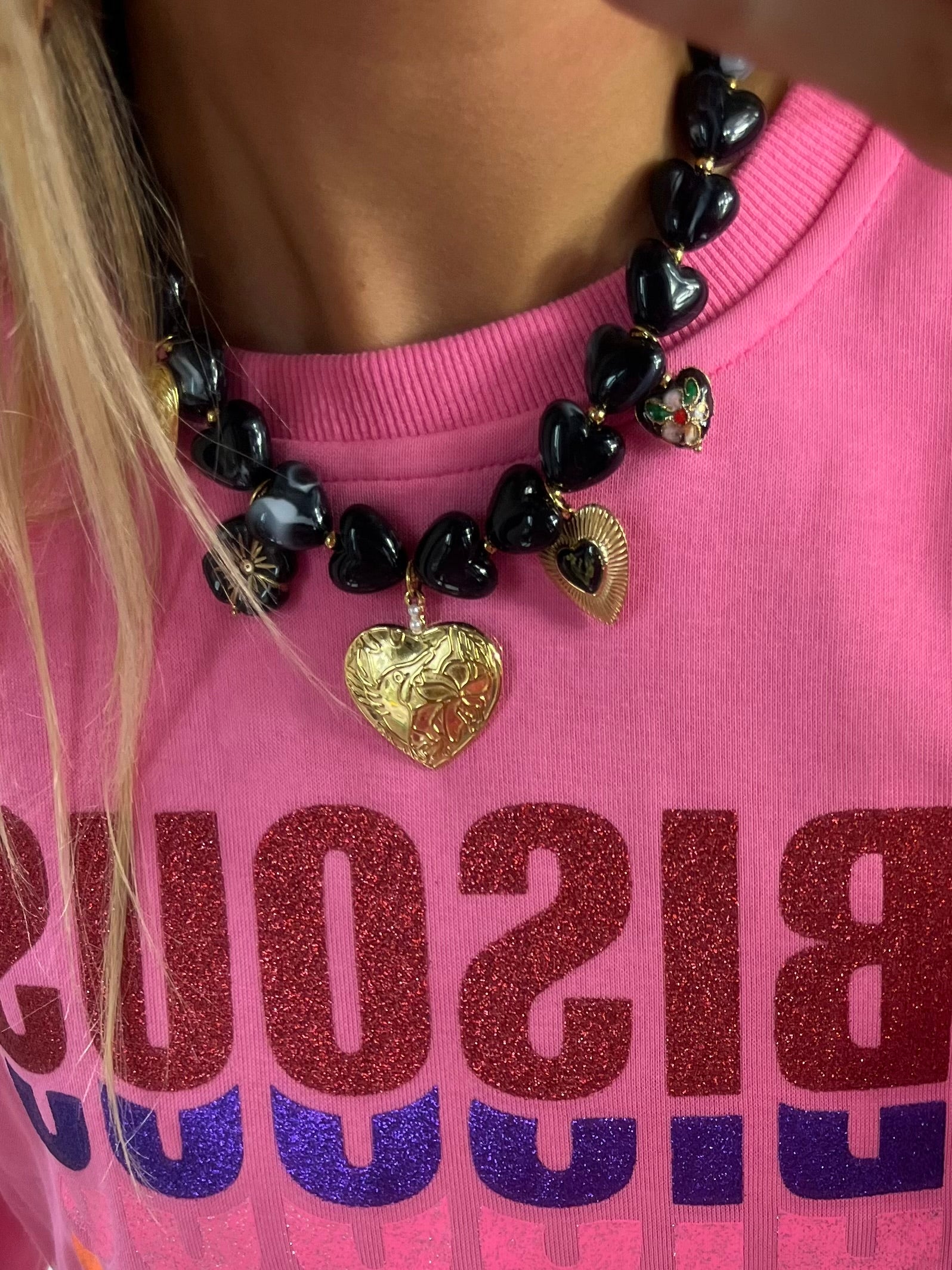 HEART OF GOLD | BLACK