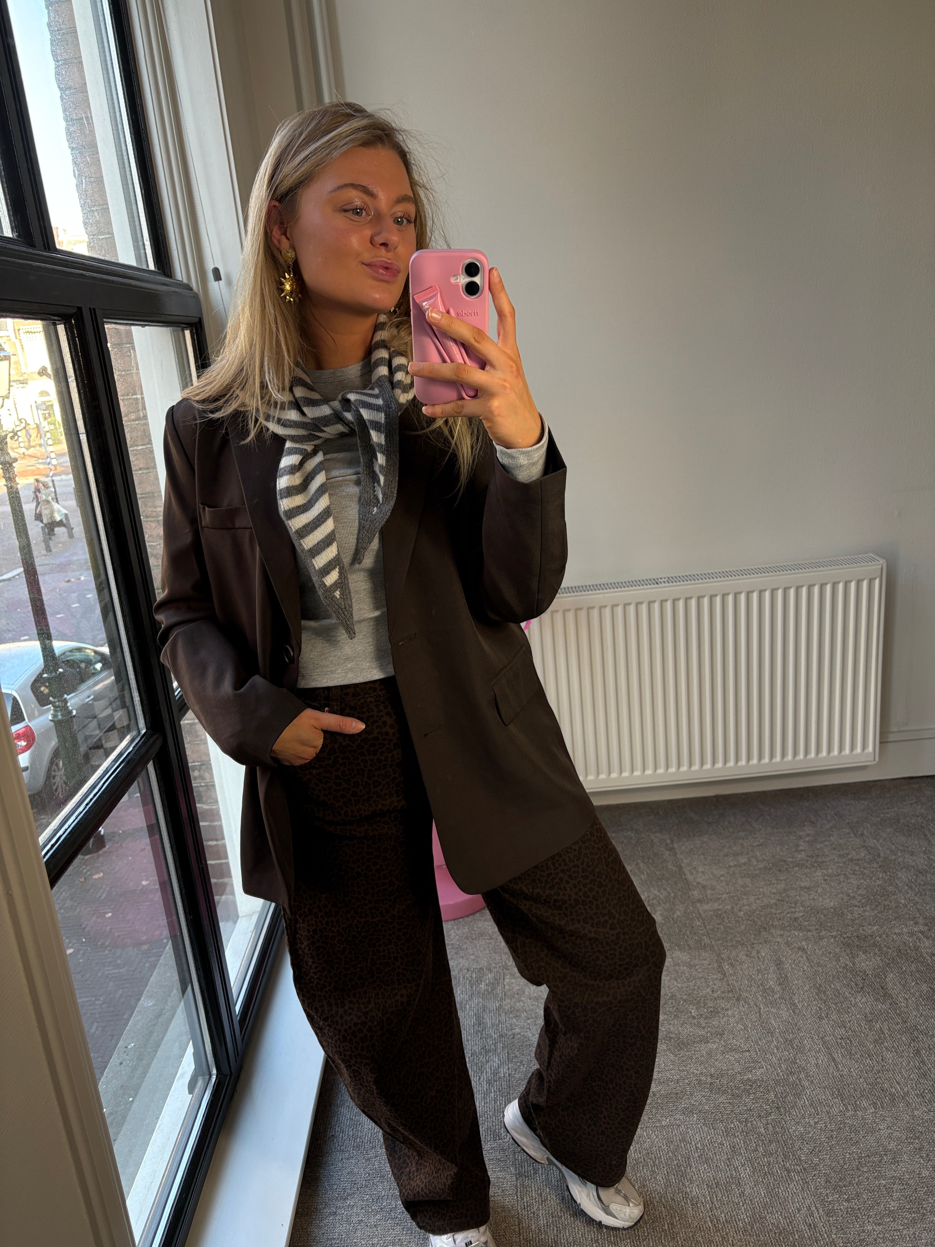 MUSTHAVE SJAALTJE GRIJS