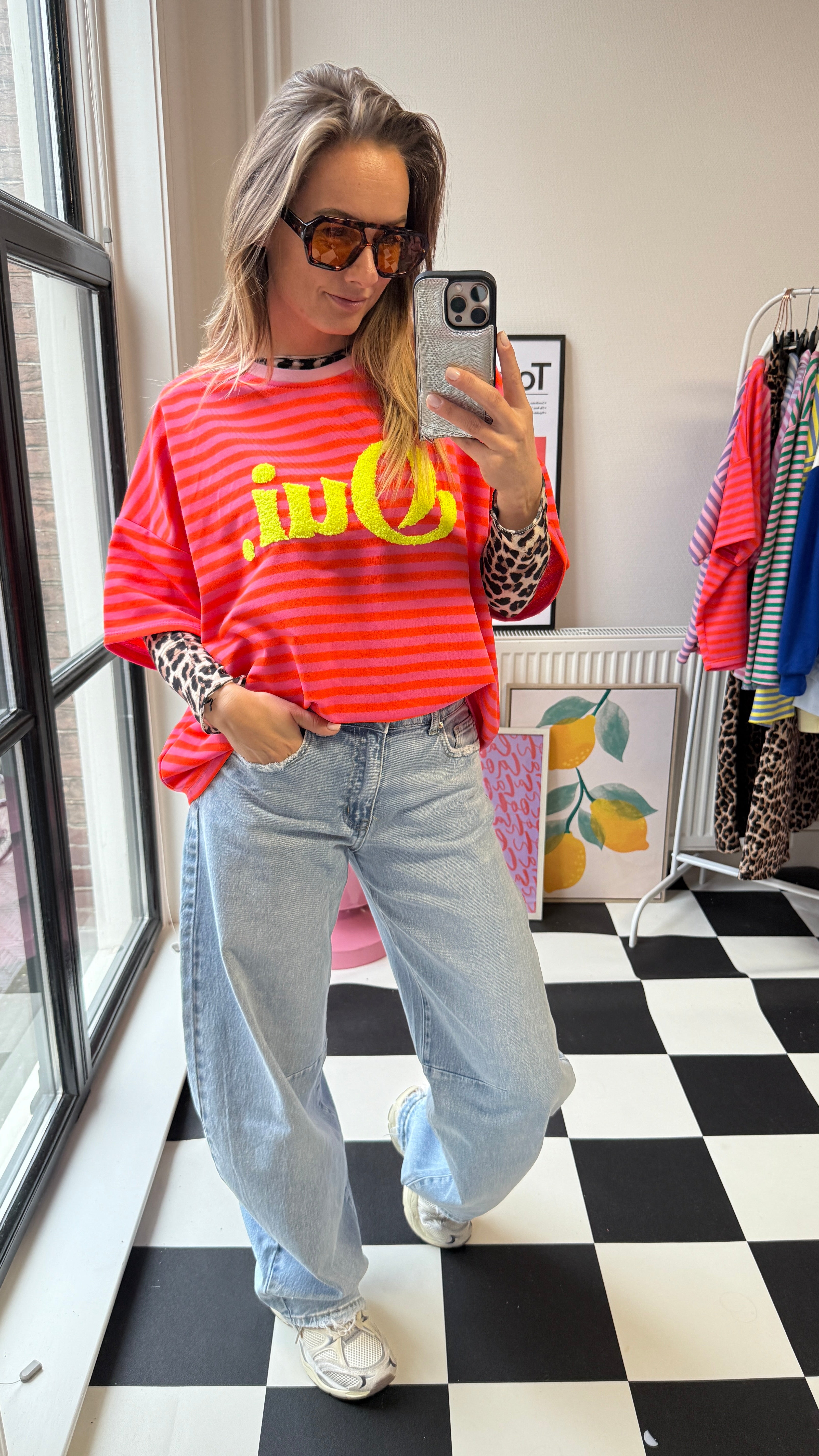 GESTREEPT ROZE/ORANJE T-SHIRT OUI