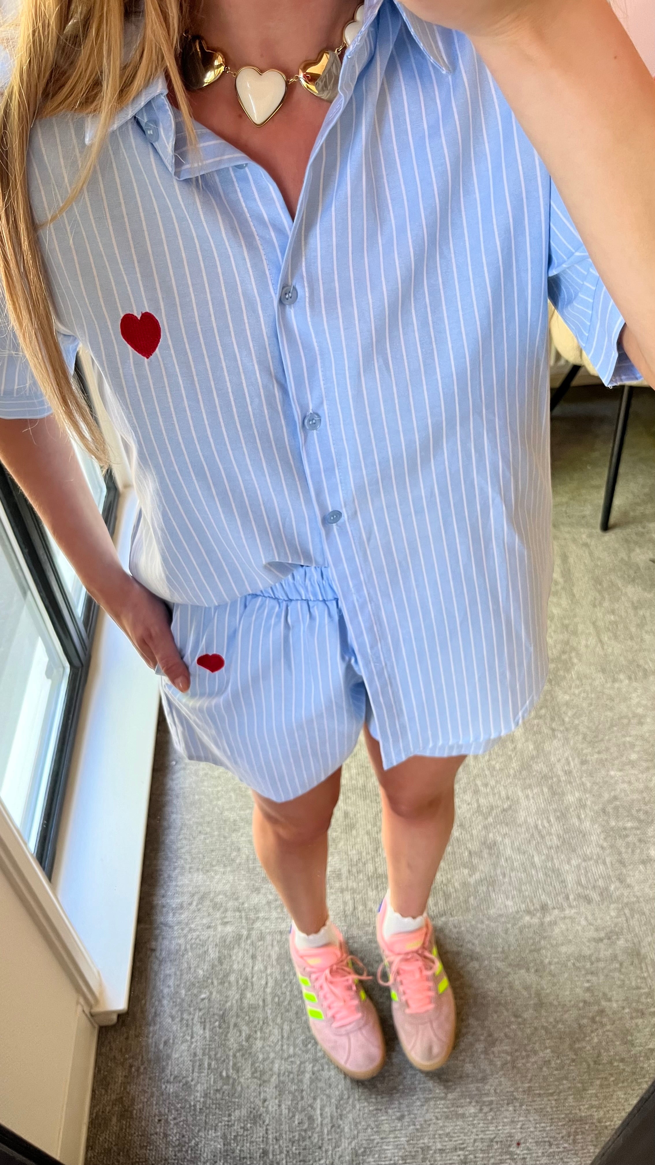 GESTREEPT BLAUW PAKJE HARTJES
