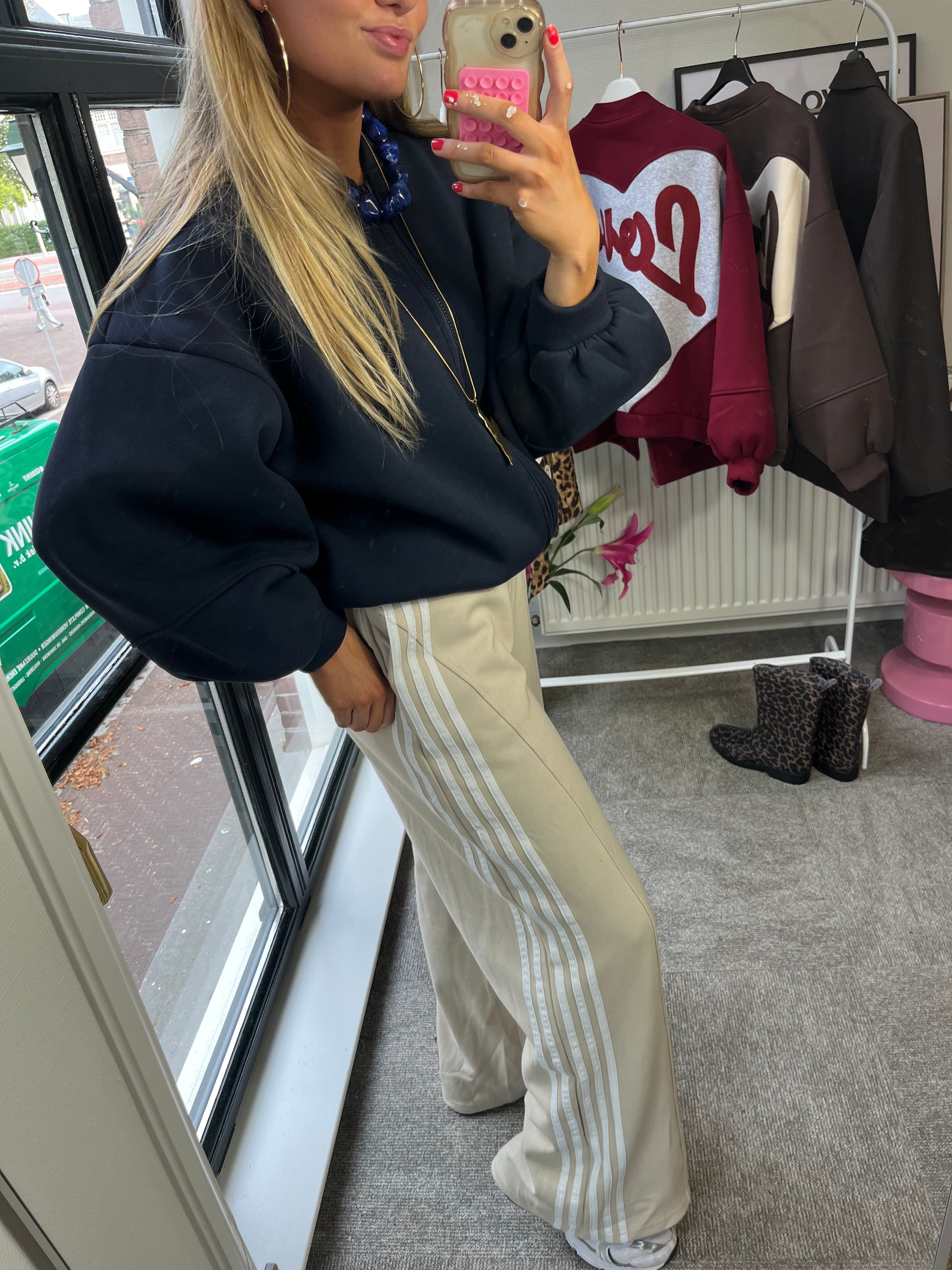 LOVE BOMBER VEST | DONKERBLAUW
