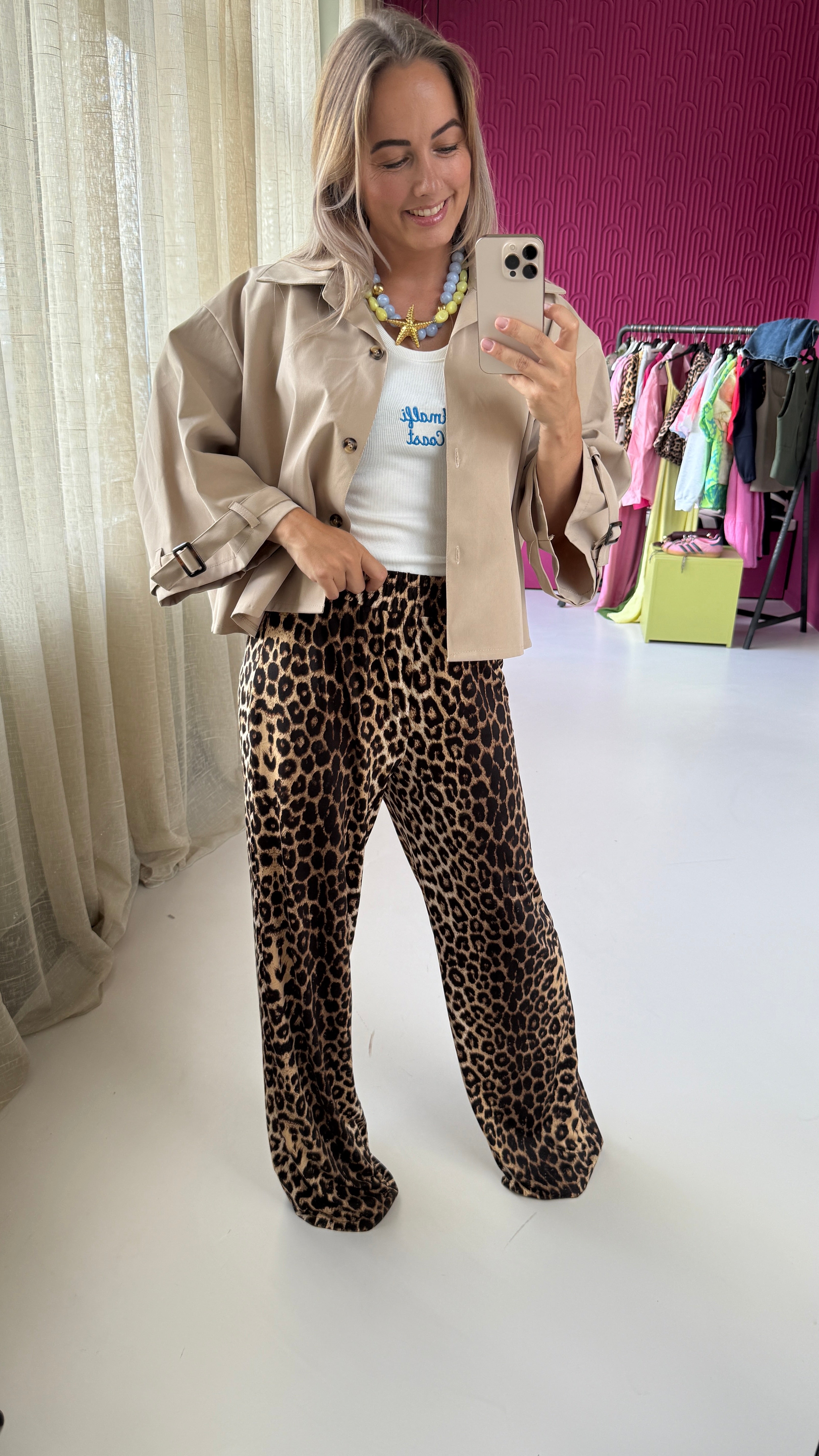 BEIGE MUSTHAVE JAS