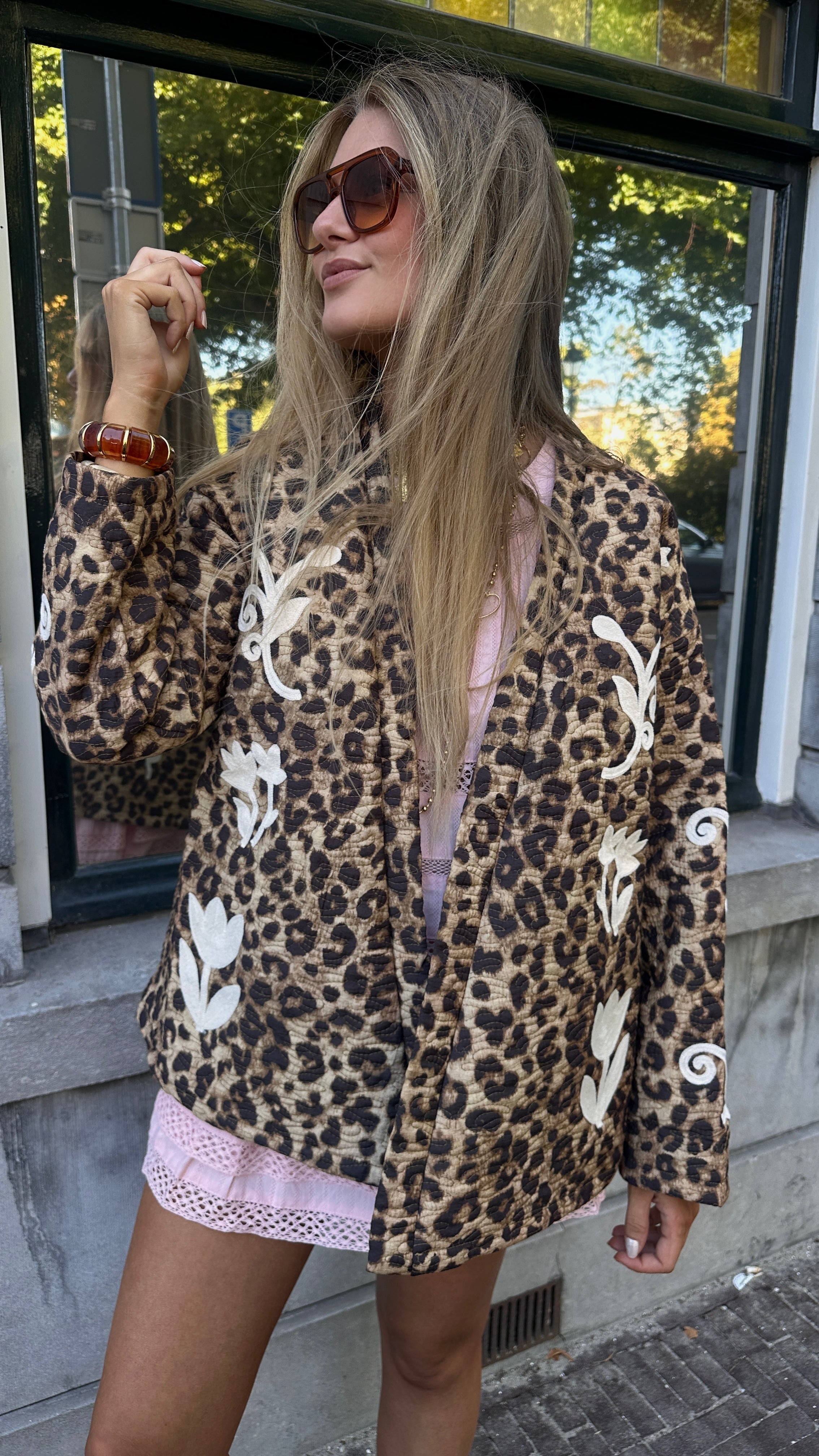MUSTHAVE AMALIA PANTERJASJE