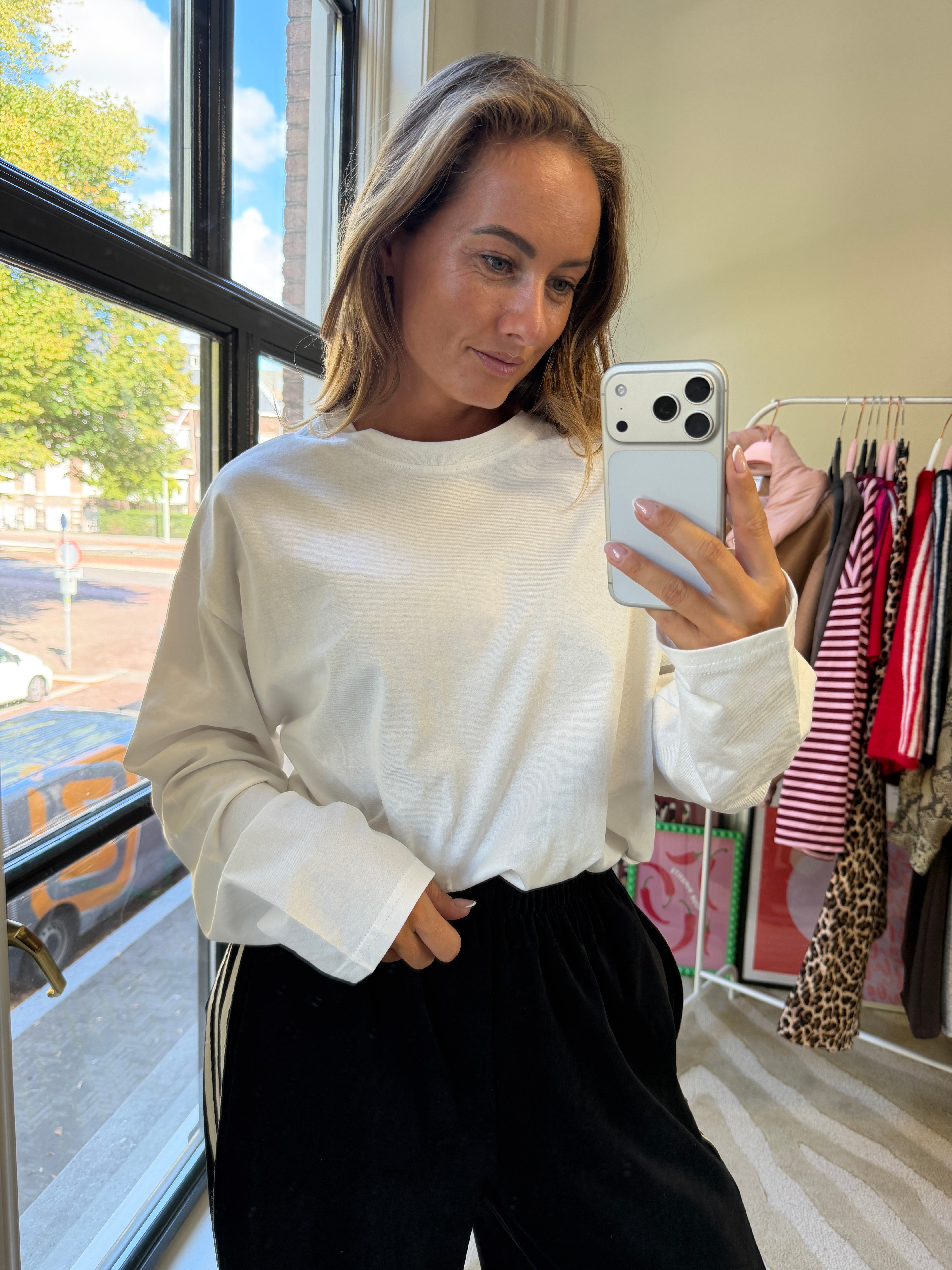 MUSTHAVE LONGSLEEVE WIT