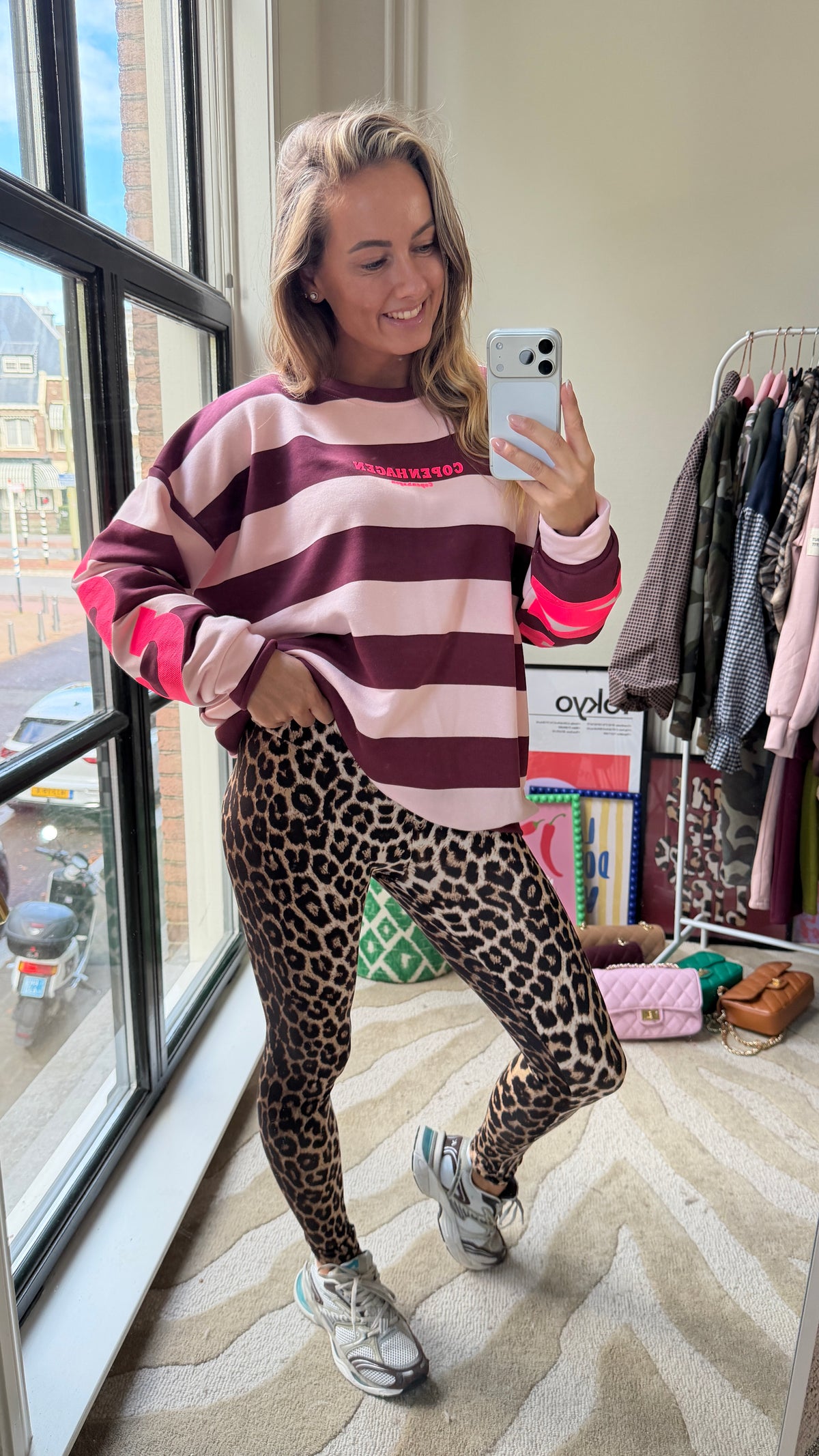 BURGUNDY ROZE CPH SWEATER
