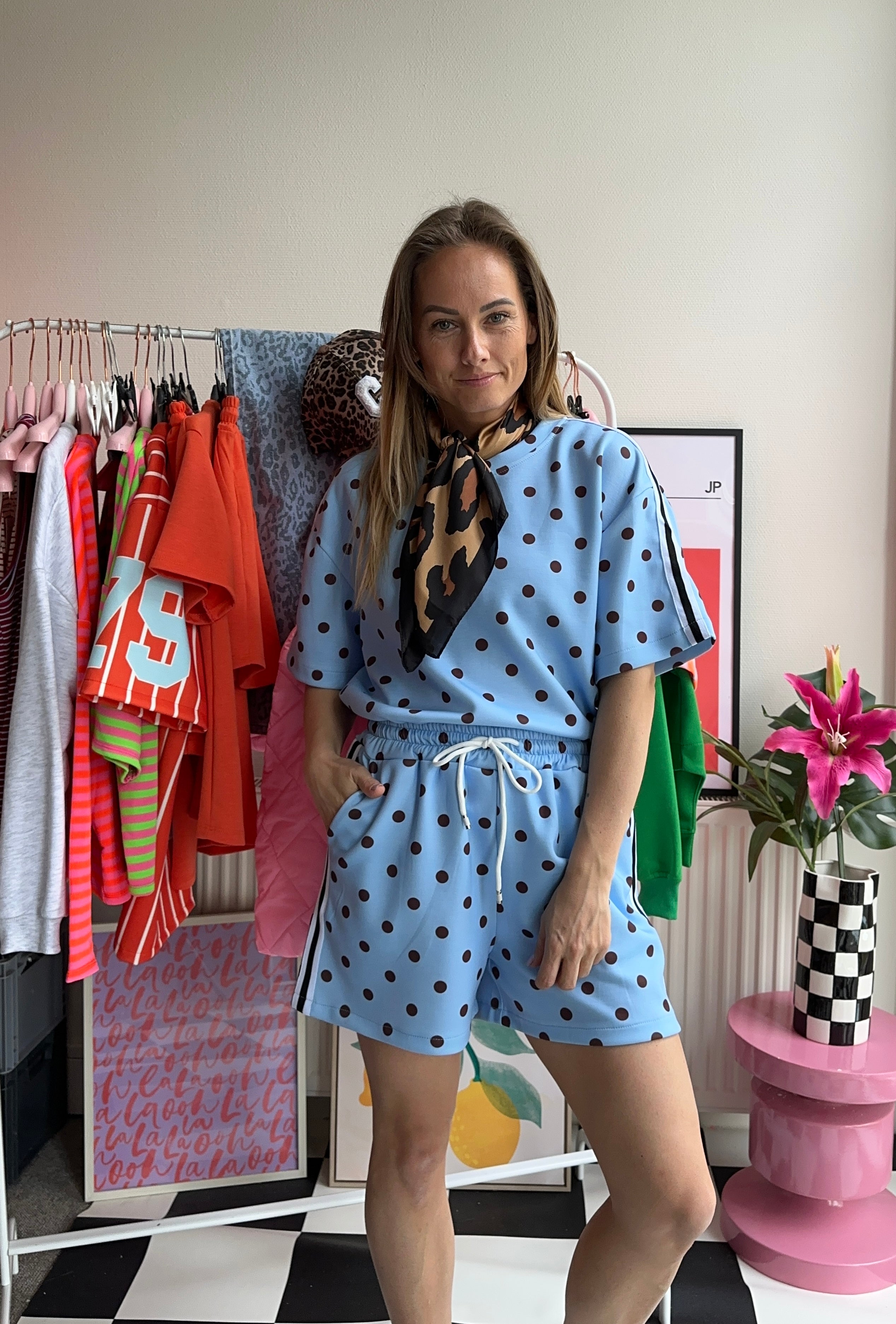 MARA BLAUW SETJE STIPPEN