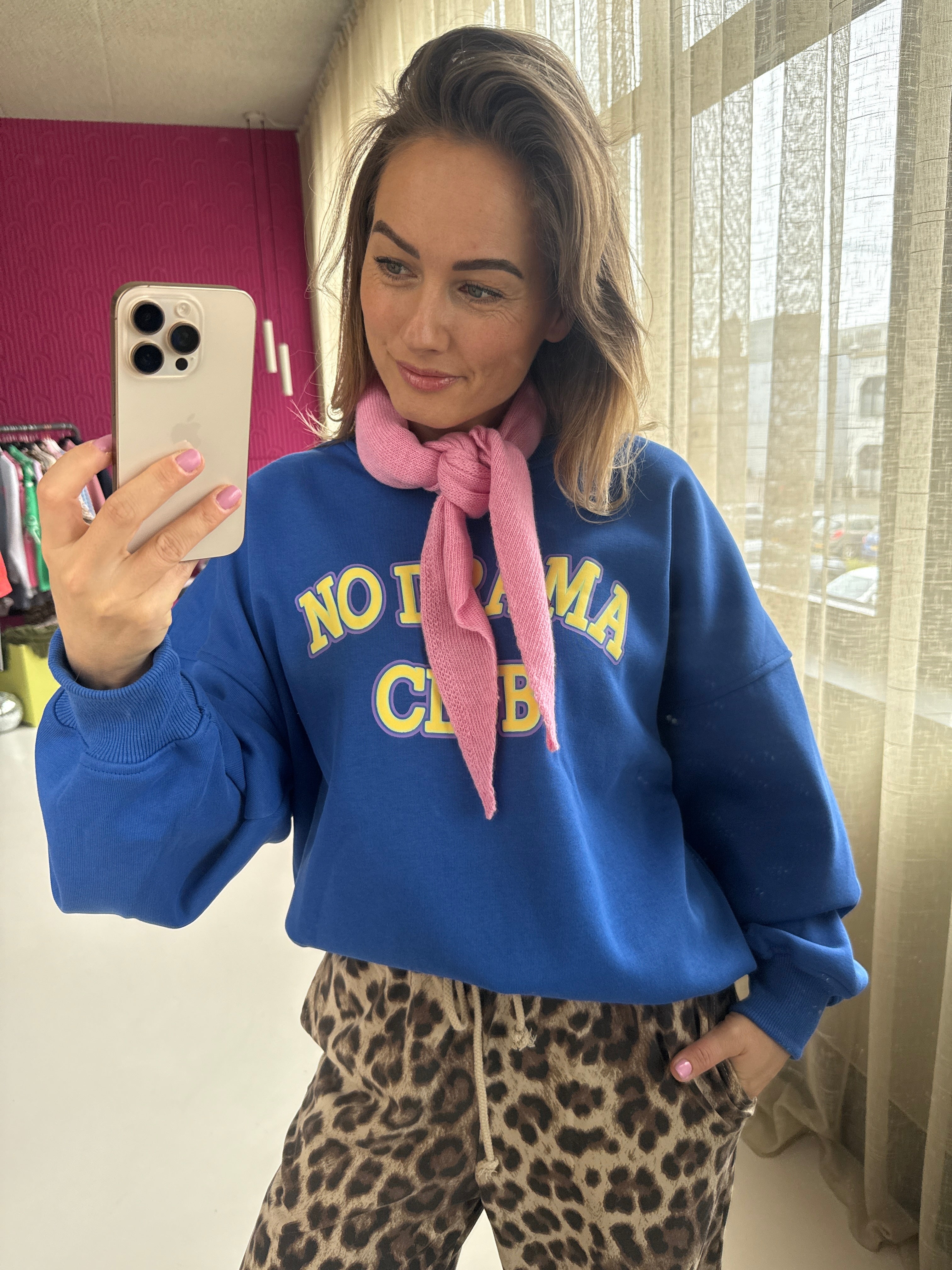 KOBALT BLAUWE SWEATER