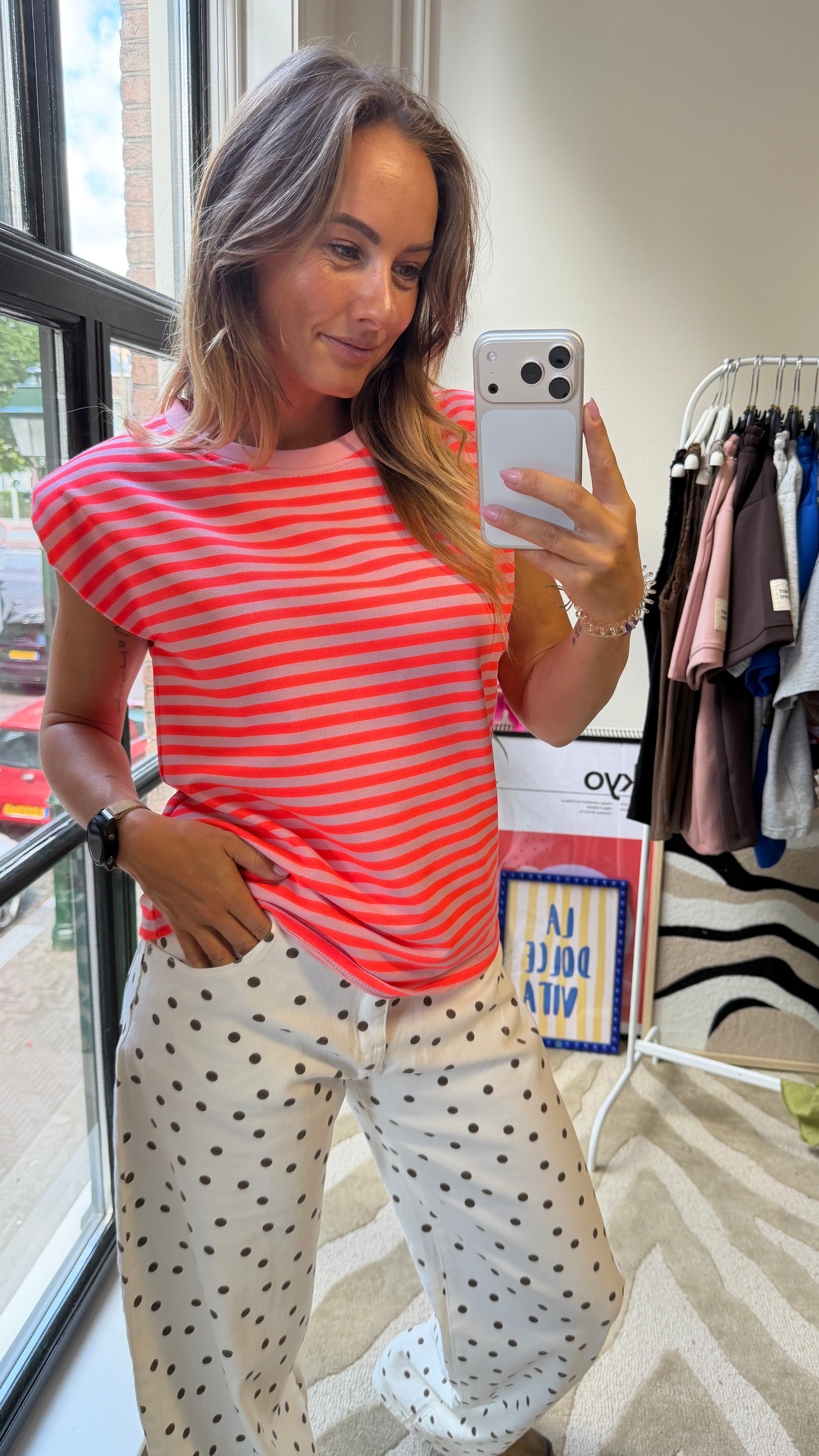 MOLLY SHOULDER STREEP TOP LICHTROZE/NEON ROZE
