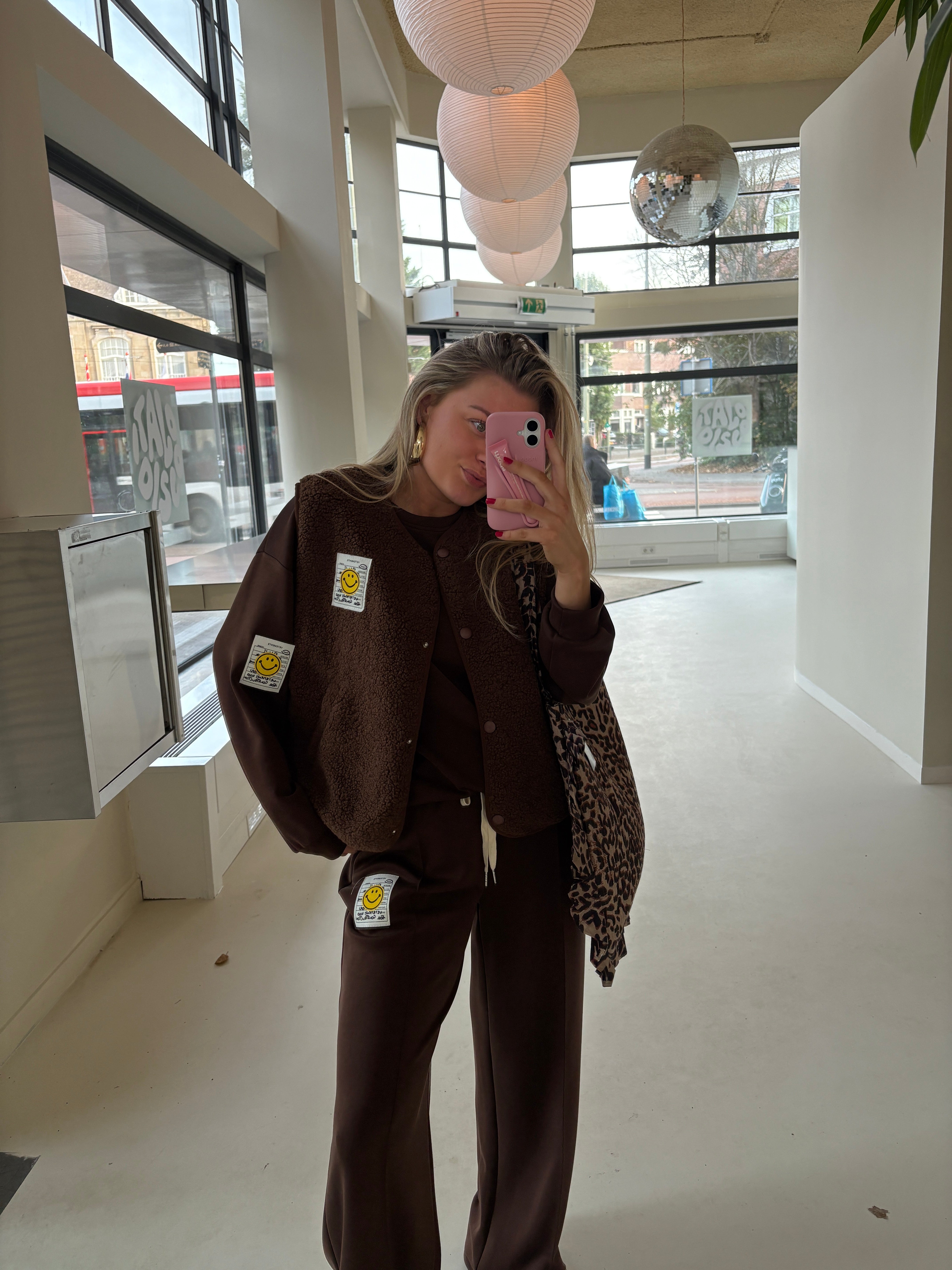 STEFFI SMILEY PAK BRUIN