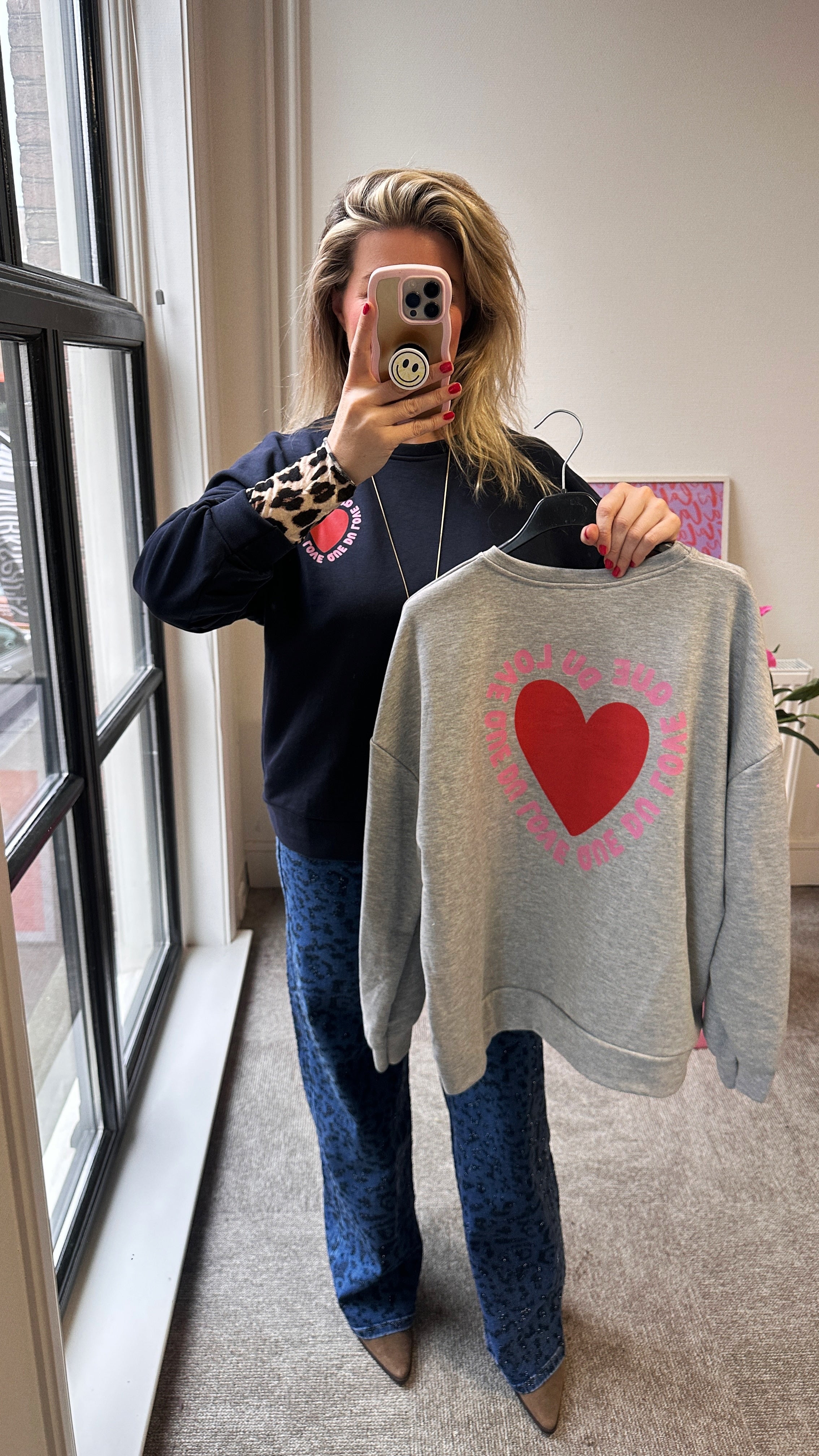 MAE MUSTHAVE SWEATER DONKERBLAUW