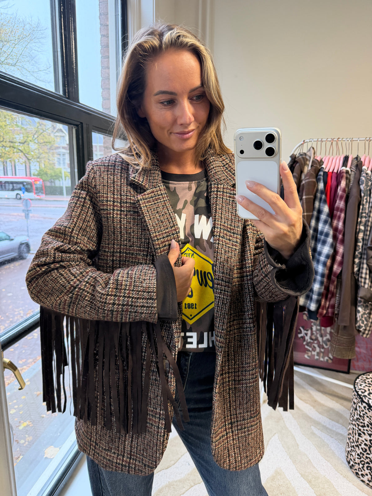KIKI RUITJES BLAZER MET BRUINE FRANJES