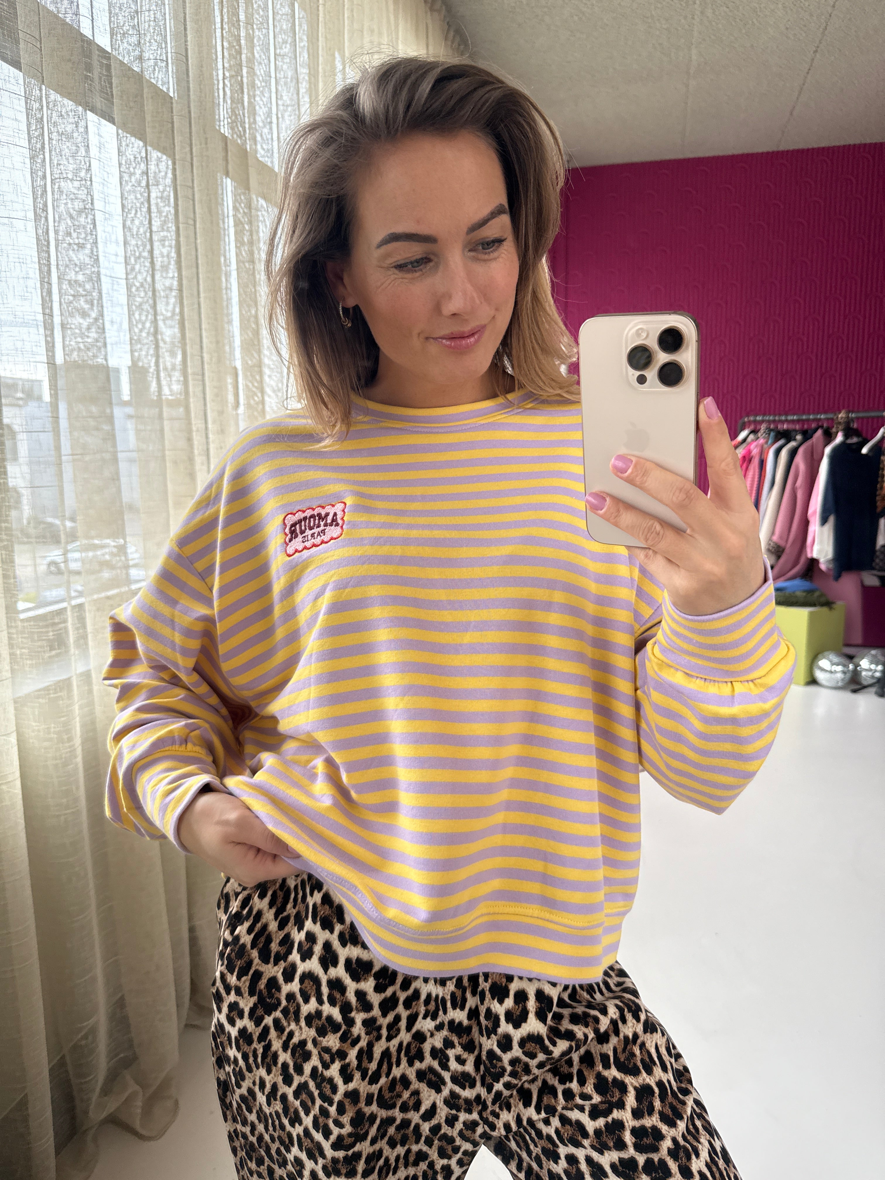 PARIS STREEPJES SWEATER LILA GEEL