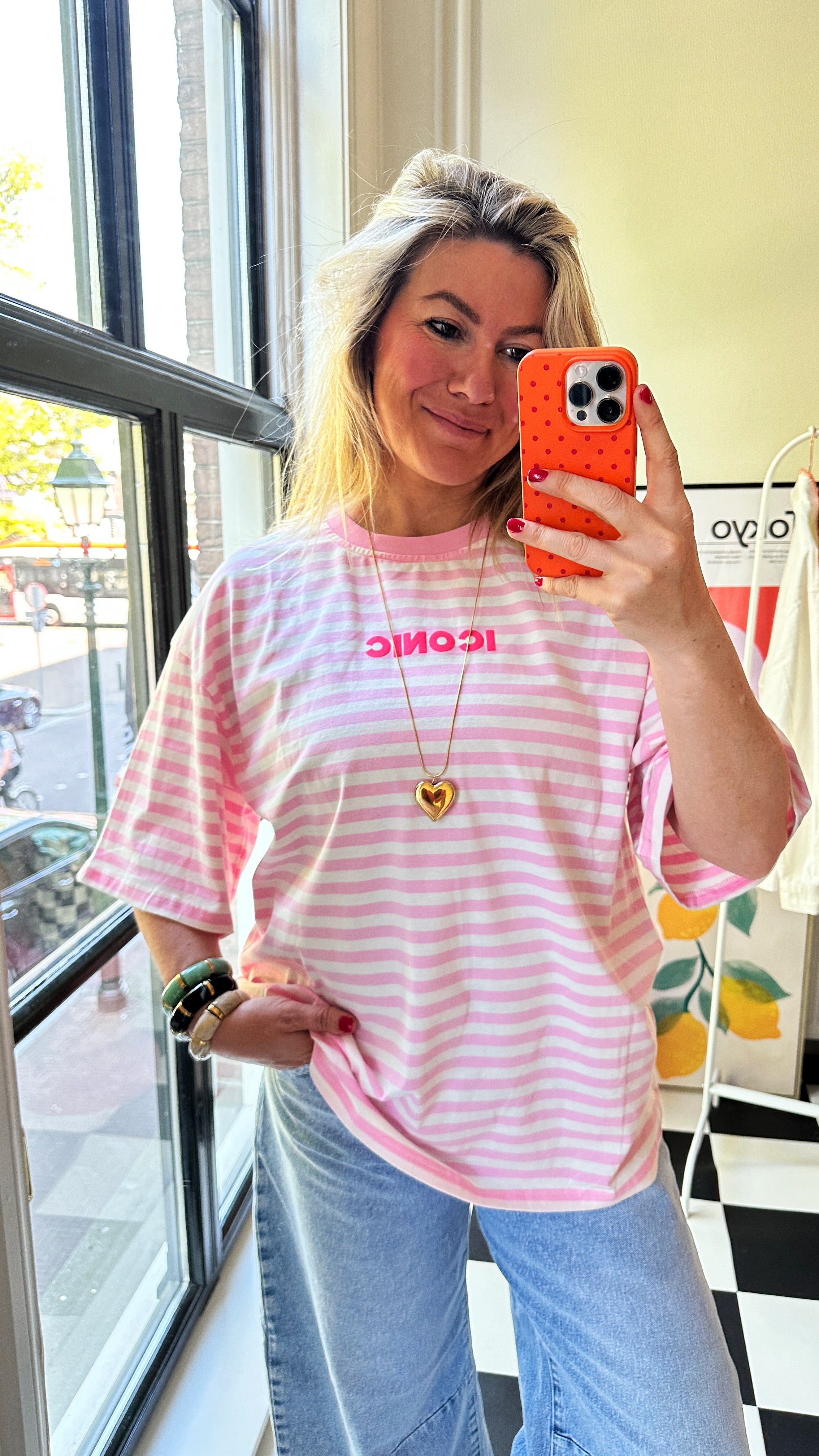 ICONIC GESTREEPT T-SHIRT ROZE MET WIT