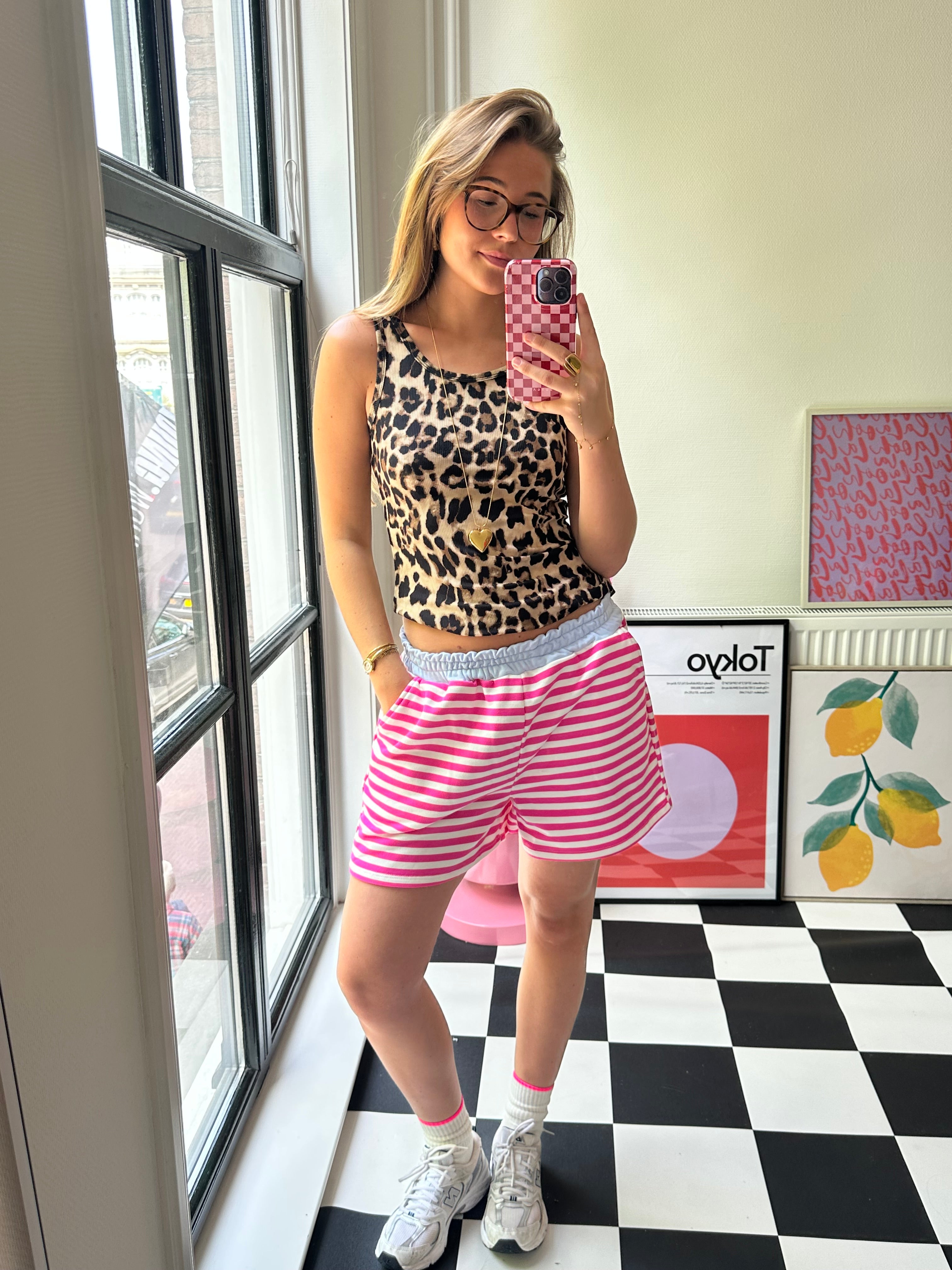 ISA SHORT FUCHSIA BLAUW