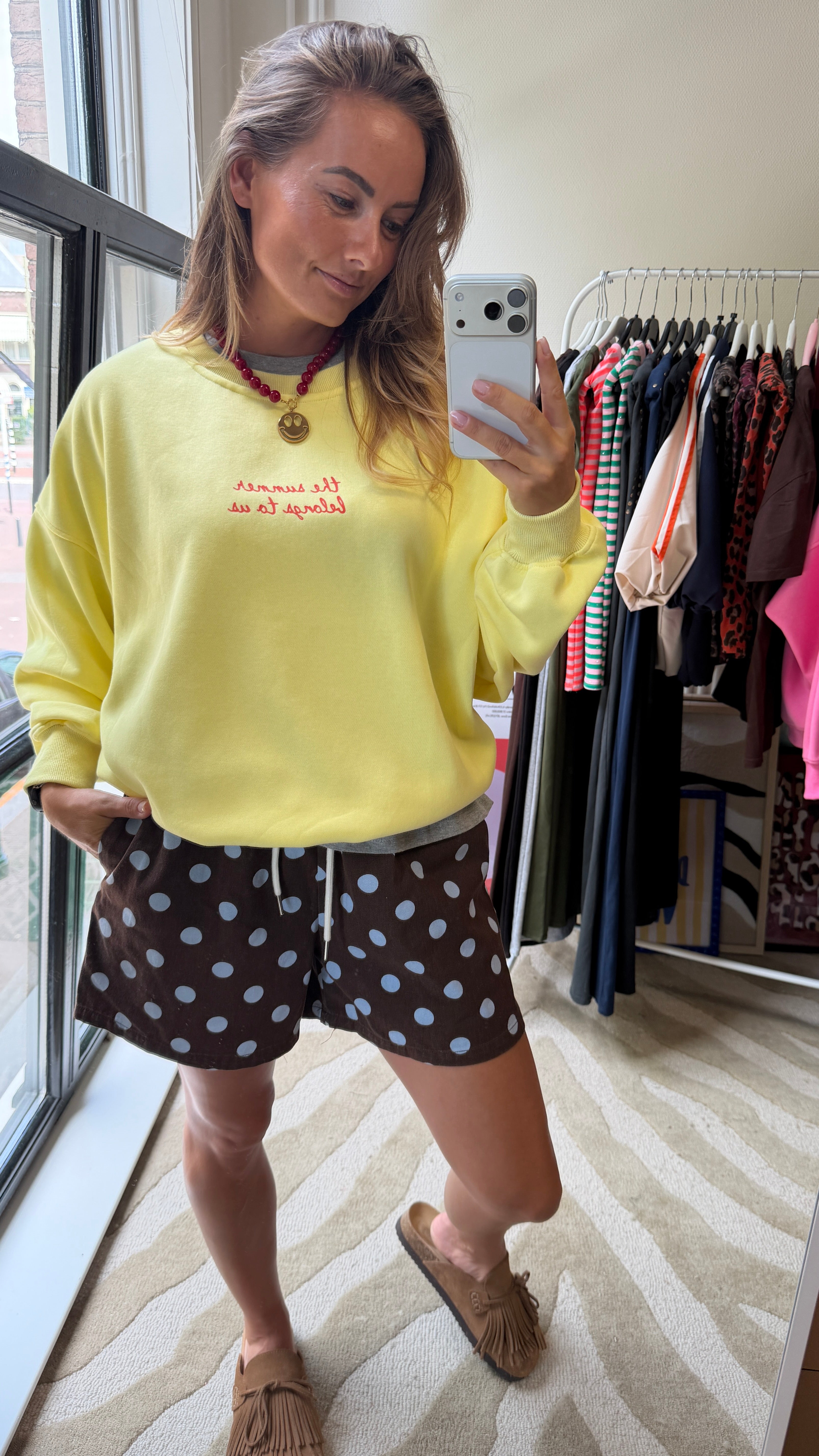 SUMMER VIBES SWEATER BUTTERYELLOW