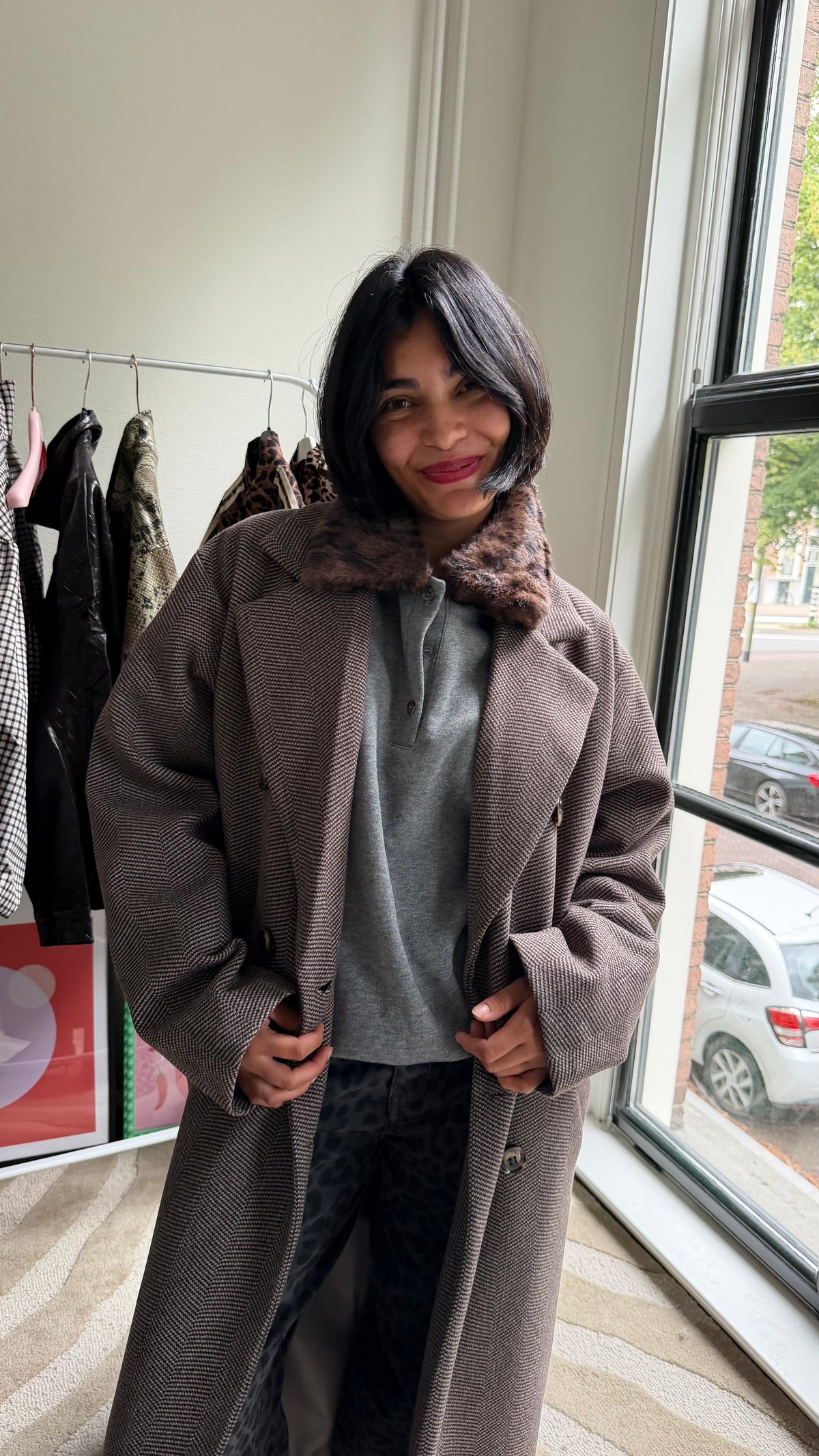 SWEATER MET PANTERKRAAG GRIJS