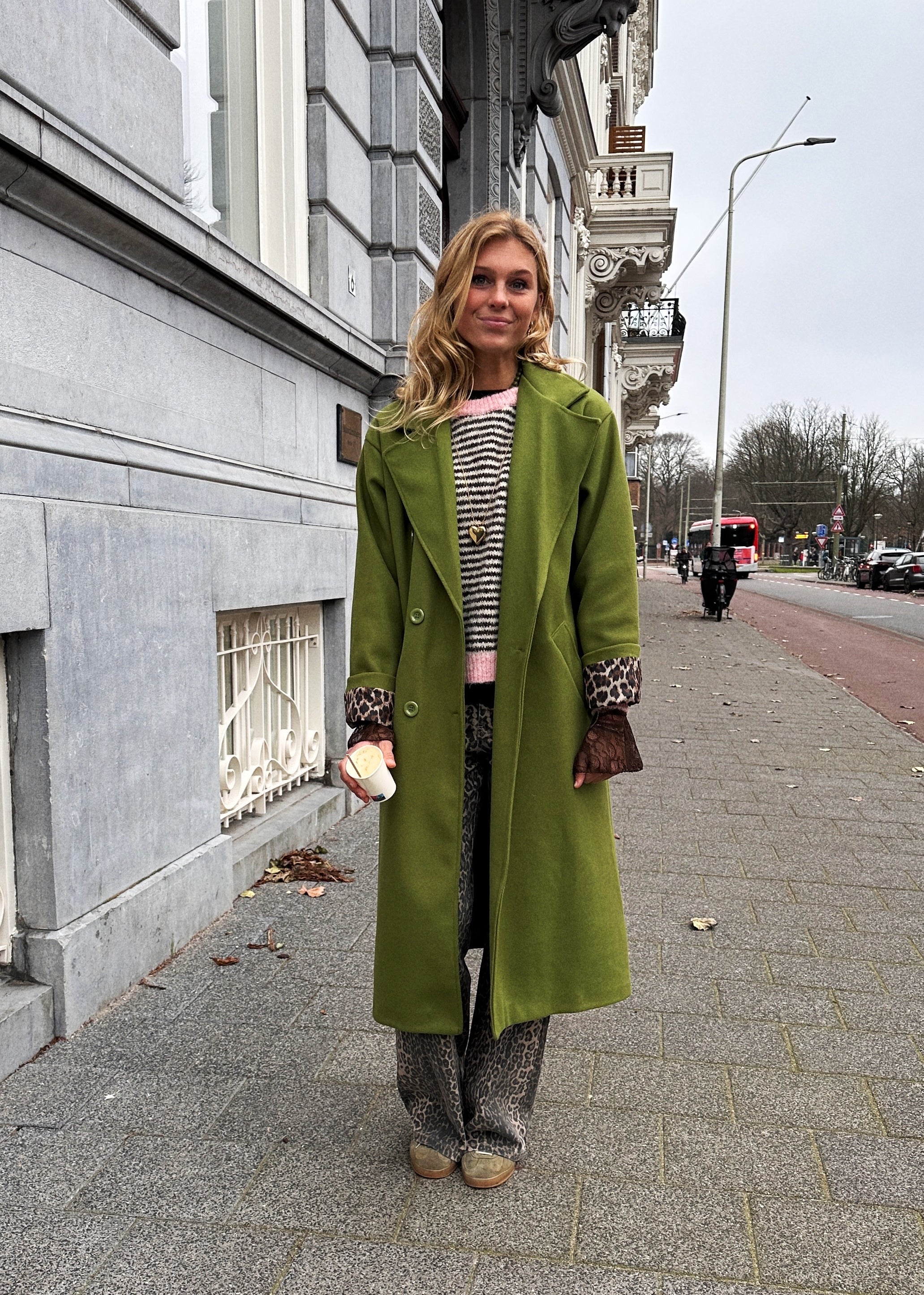 LIZZY MANTEL JAS GROEN MET PANTER