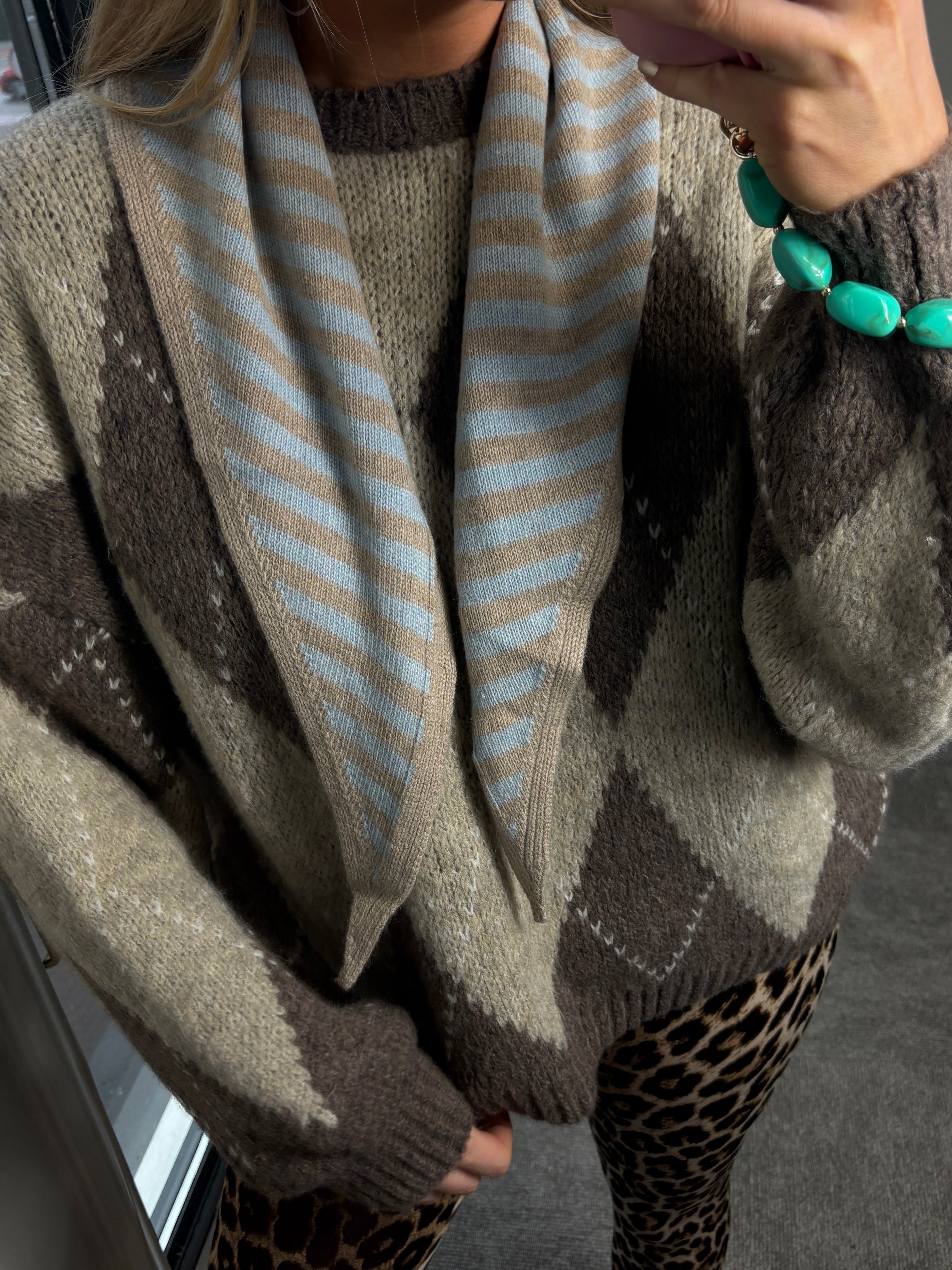 MUSTHAVE SJAALTJE LICHTBLAUW-BEIGE